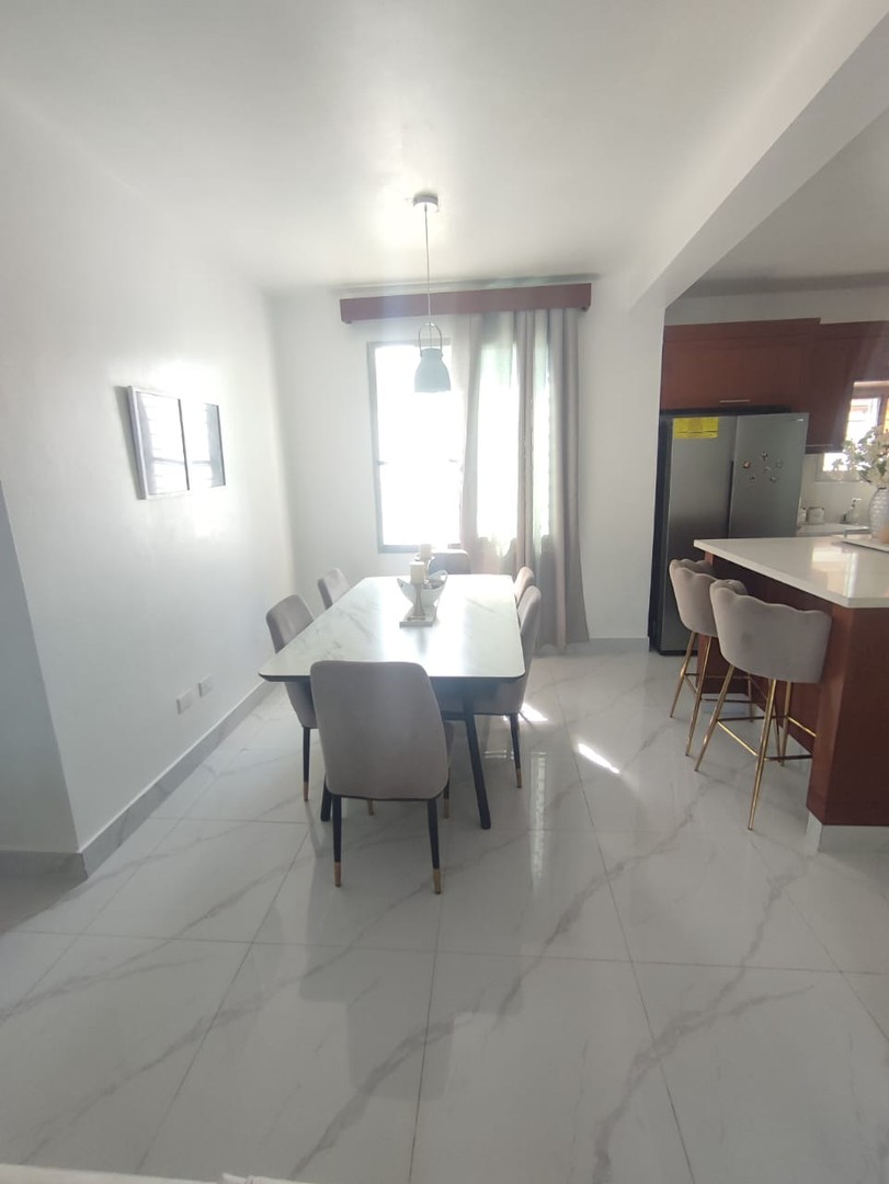 apartamentos - Apartamento con Patio, Amueblado en Llanos de Gurabo 1