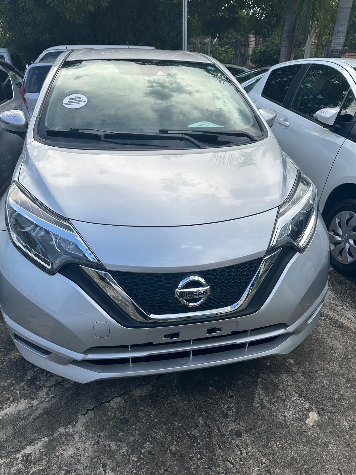 carros - VENDO NISSAN NOTA 2018 EXELENTE CONDICIÓNES PRECIO $595,000  6