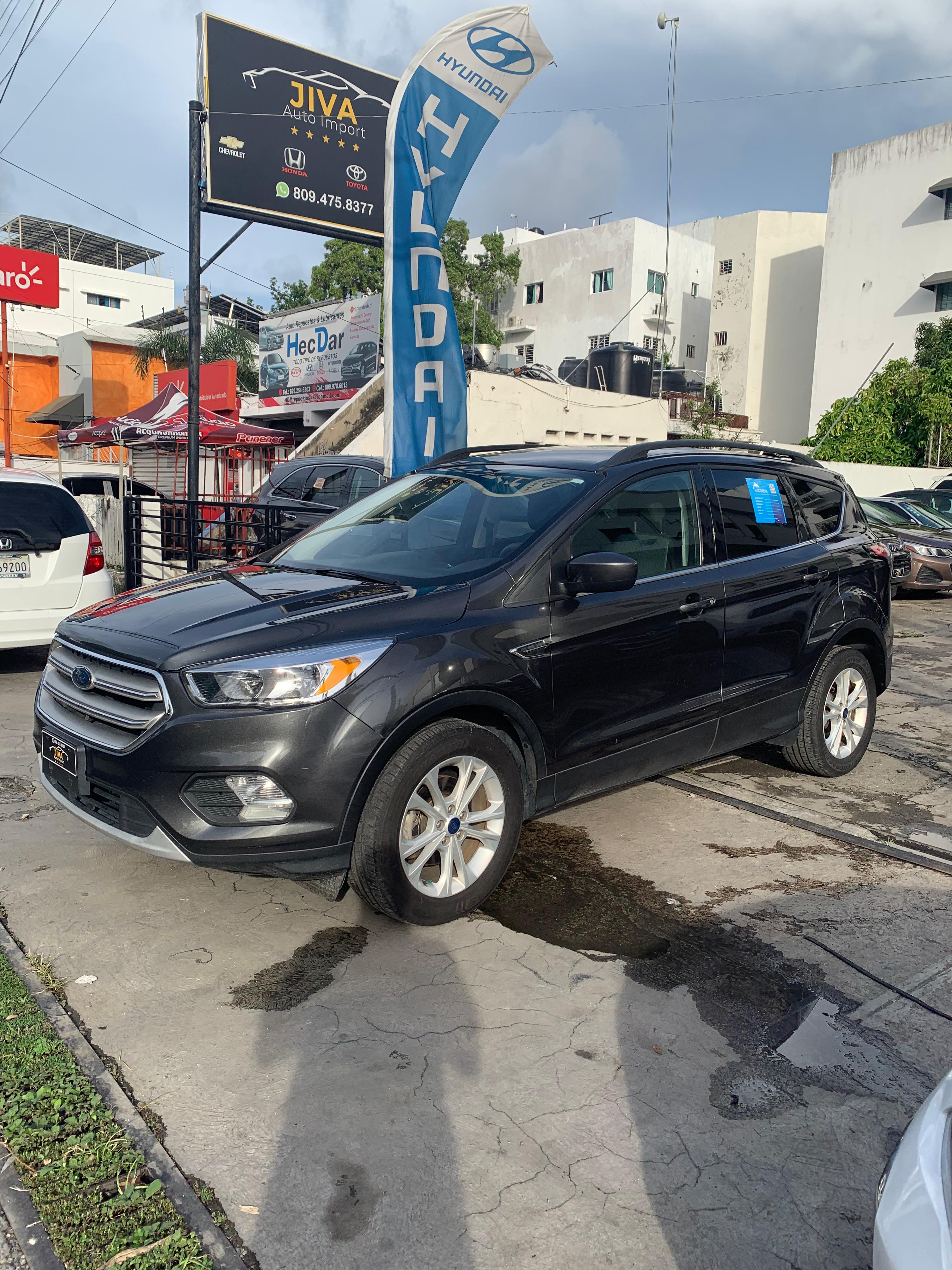 jeepetas y camionetas - Ford Escape SE 4WD 2018 1