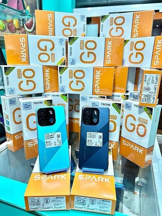 celulares y tabletas - TECNO SPARK GO 2024 64GB + 7GB
