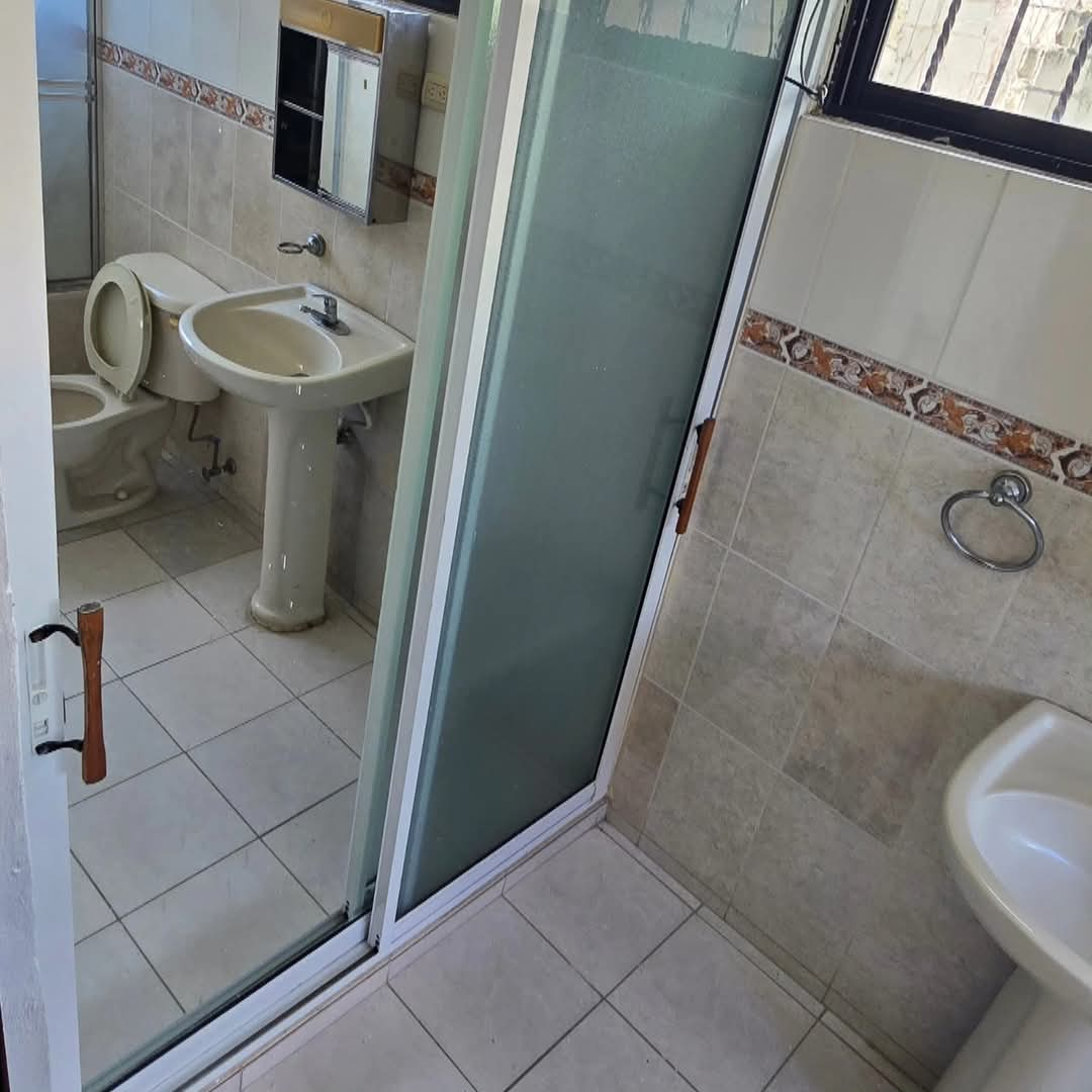 apartamentos - rento 2do piso villa olímpica frente al colegio génesis  8