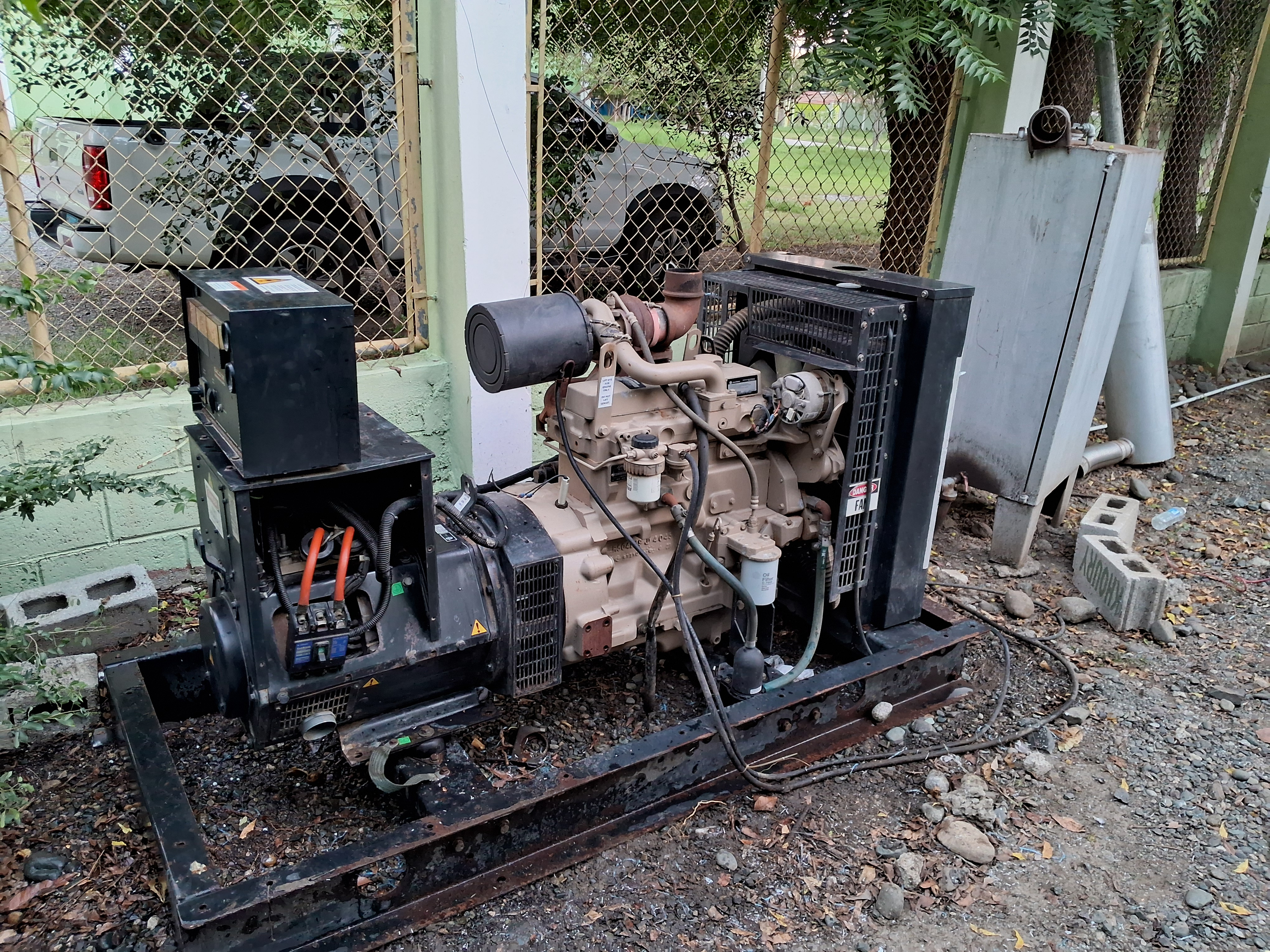 plantas e inversores - Planta Electrica de 60 kw John Deere Diesel 2