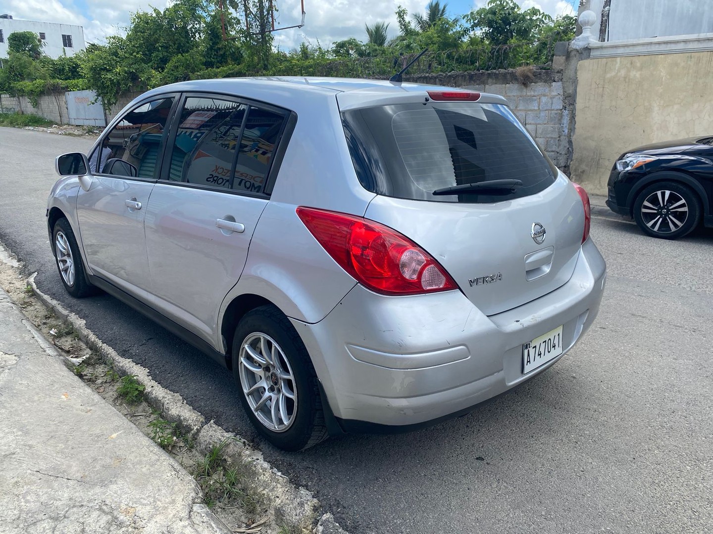 carros - NISSAN VERSA S 2011  3