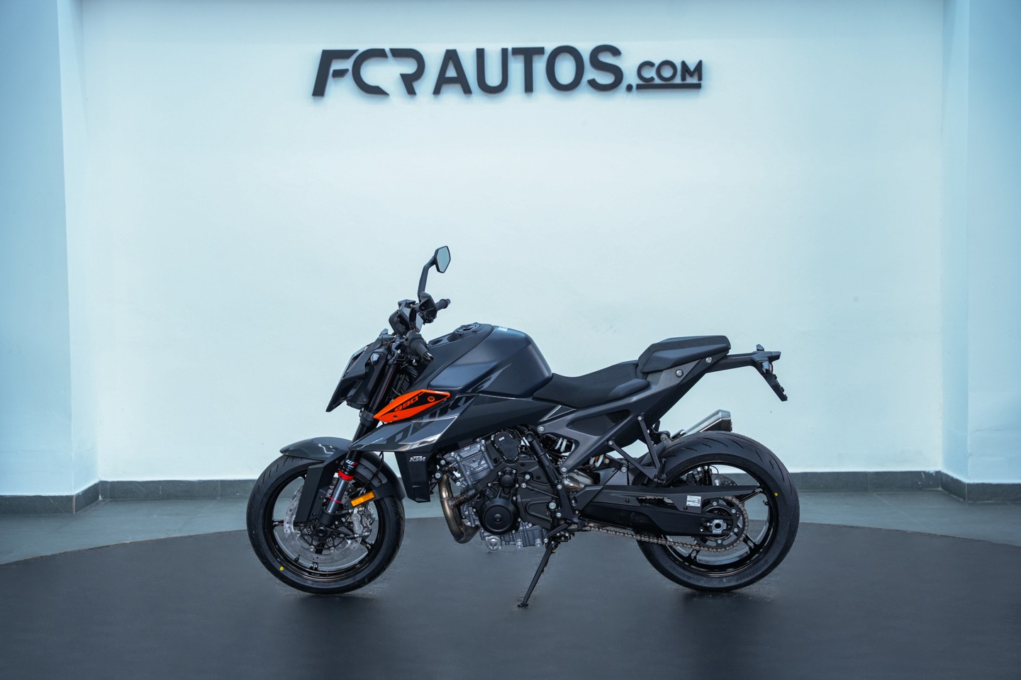 motores y pasolas - KTM 990 DUKE 2024 1