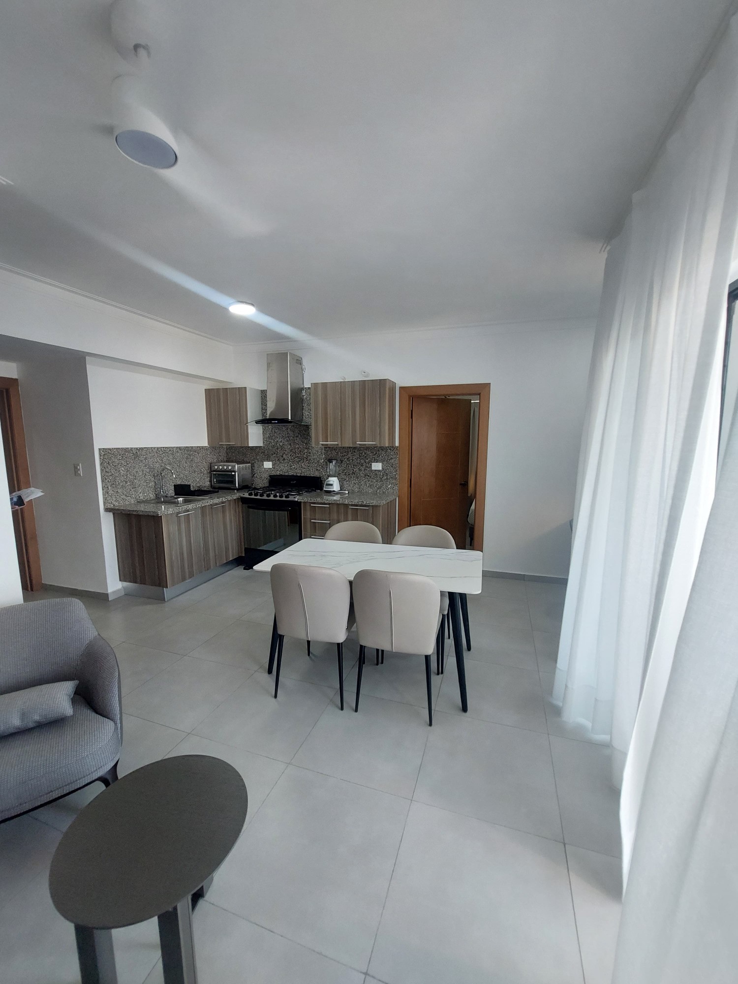 apartamentos - Nuevos apartamentos amueblados cercanos a Unibe, Apec y avenidas principales 