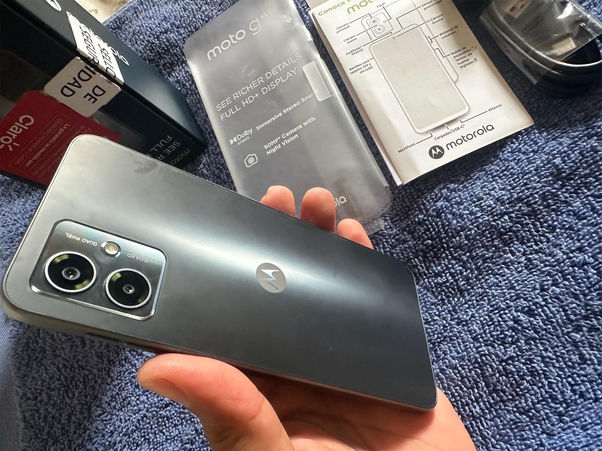 celulares y tabletas - Motorola G14  0