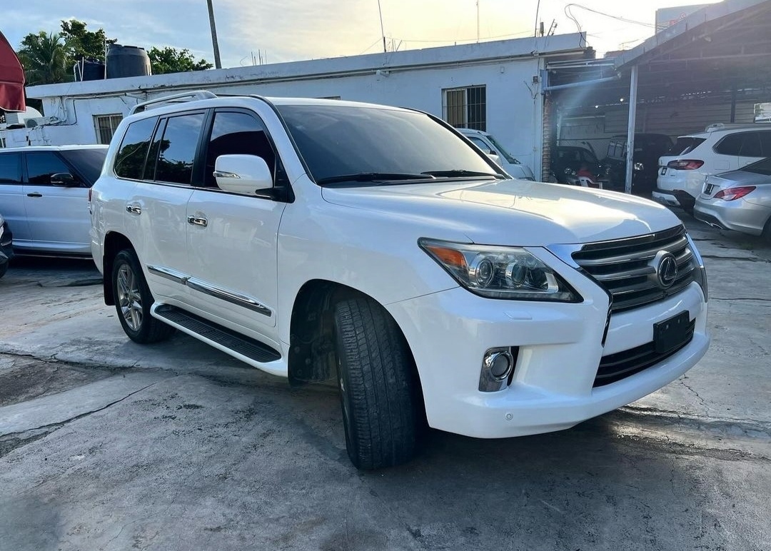 jeepetas y camionetas - 2013 Lexus LX 570 2