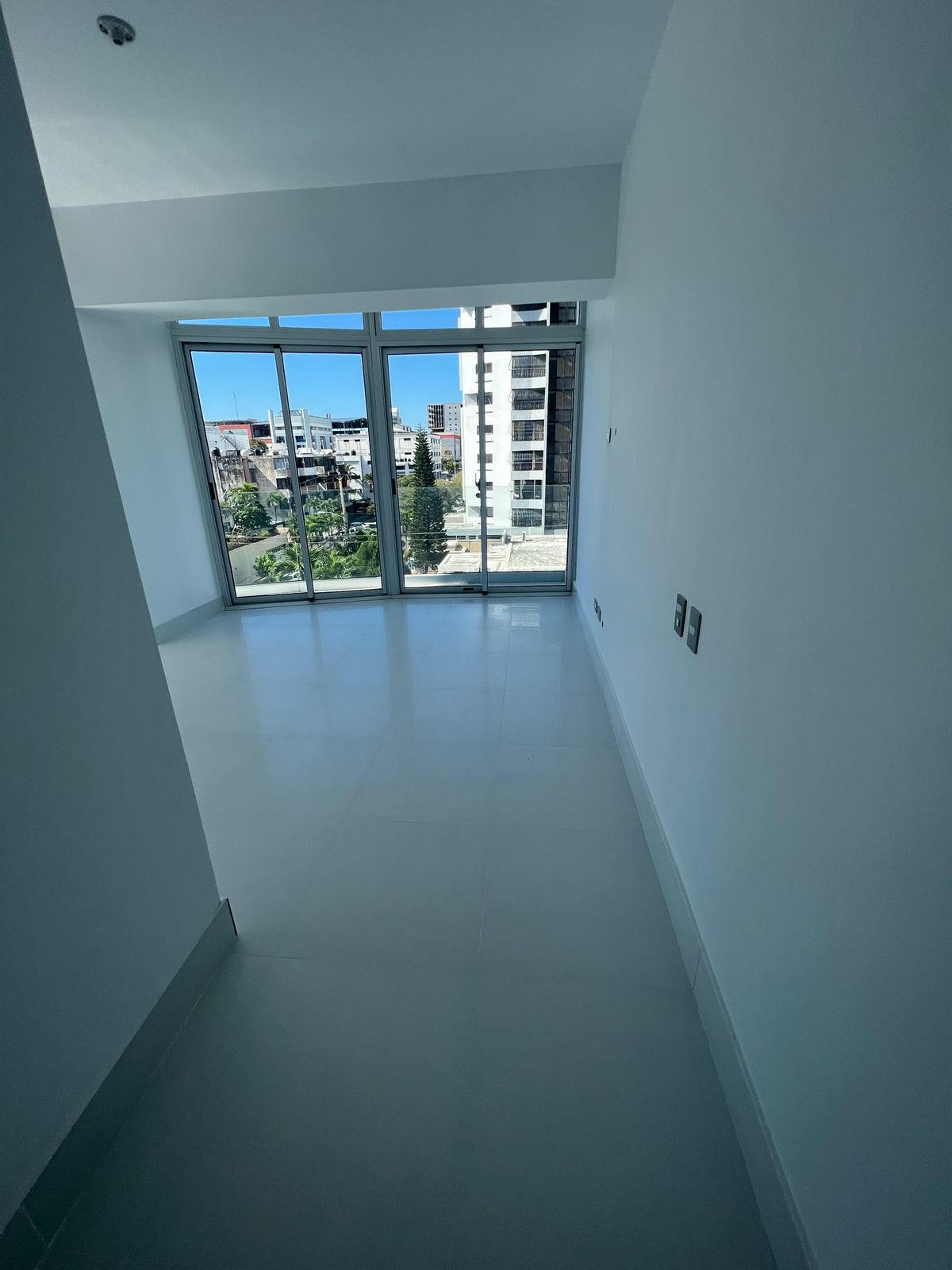 apartamentos - RENTO APARTAMENTO SIN AMUEBLAR EN PIANTINI  3