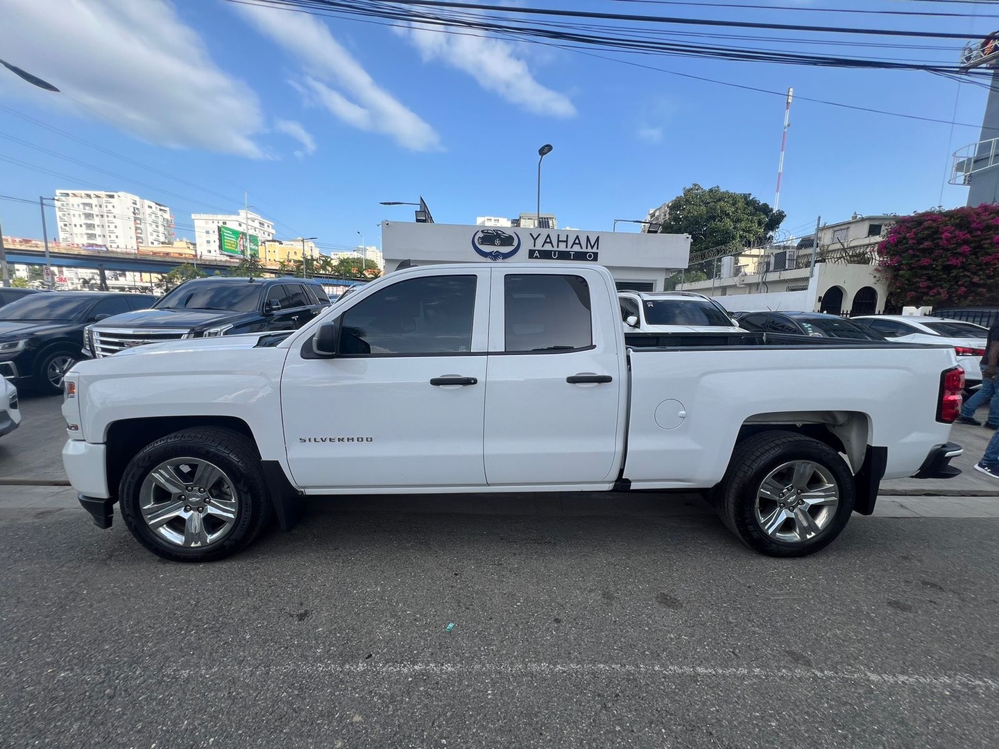 jeepetas y camionetas - CHEVROLET SILVERADO 2018 4