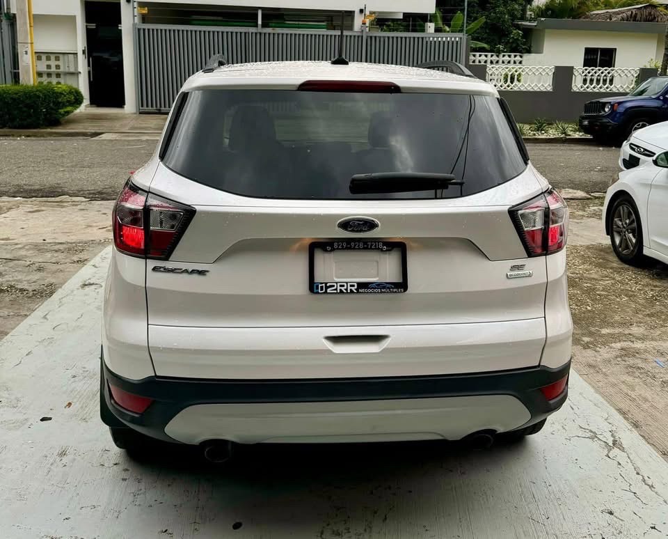 jeepetas y camionetas - Ford Escape SE Ecoboost 2018 3