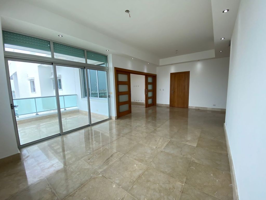 apartamentos - Vendo amplio, acogedor y moderno apartamento en Piantini 0