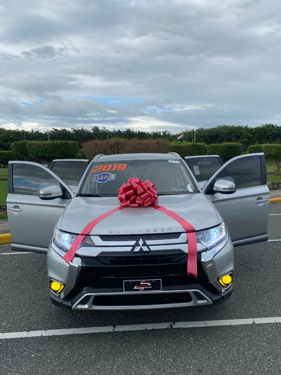 jeepetas y camionetas - mitsubishi outlander 2019 0