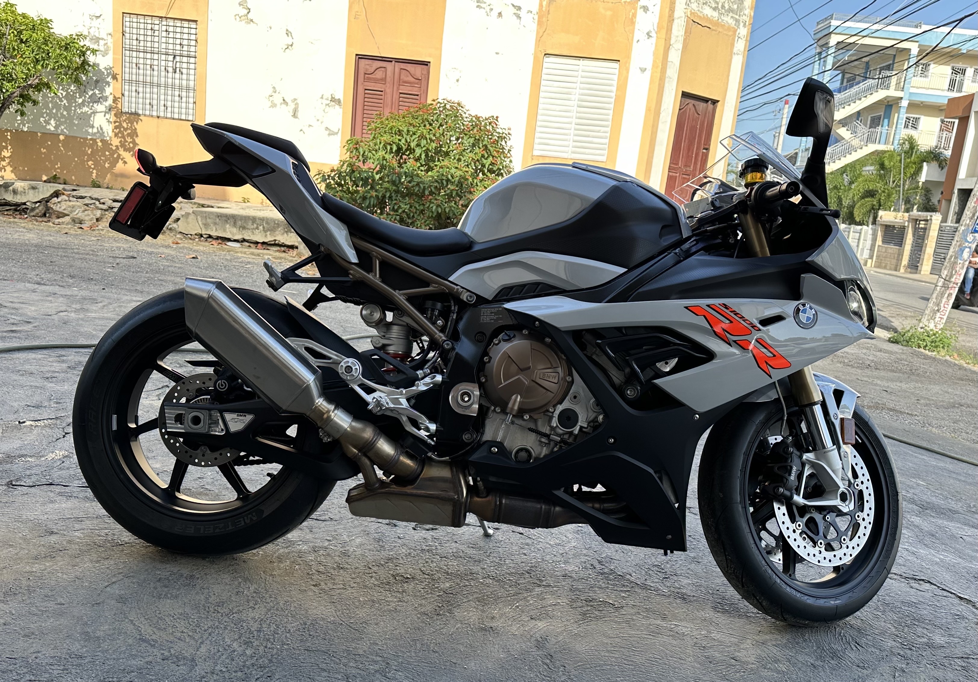 motores y pasolas - BMW S 1000 RR 2021 4