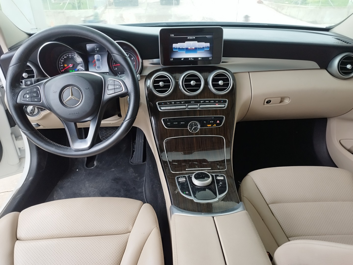 carros - Mercedes-Benz Clase C 300  8