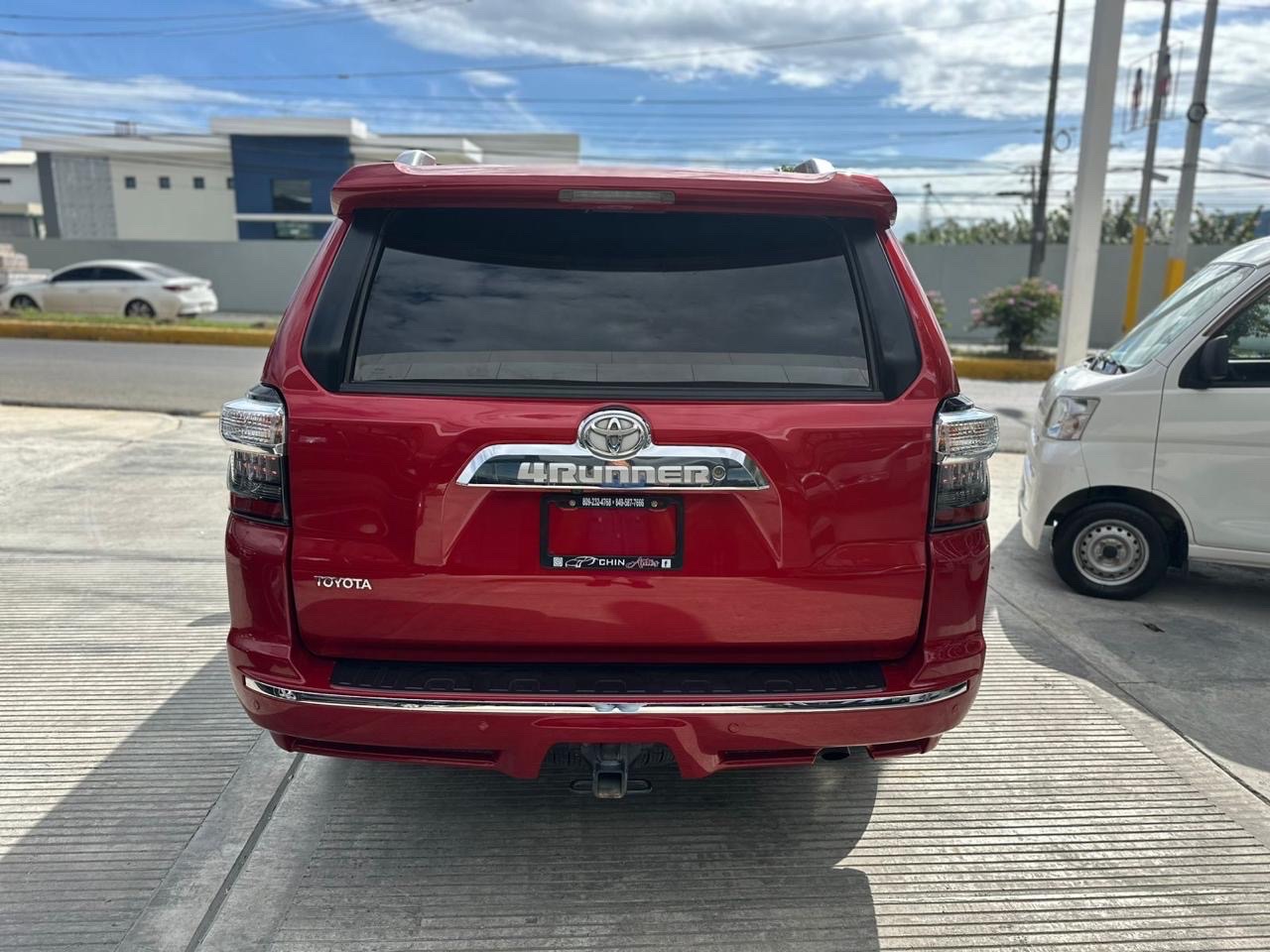 jeepetas y camionetas - vendo Toyota 4runner Limited 4X4 3 Filas de Asientos 2022 US$56,800 1