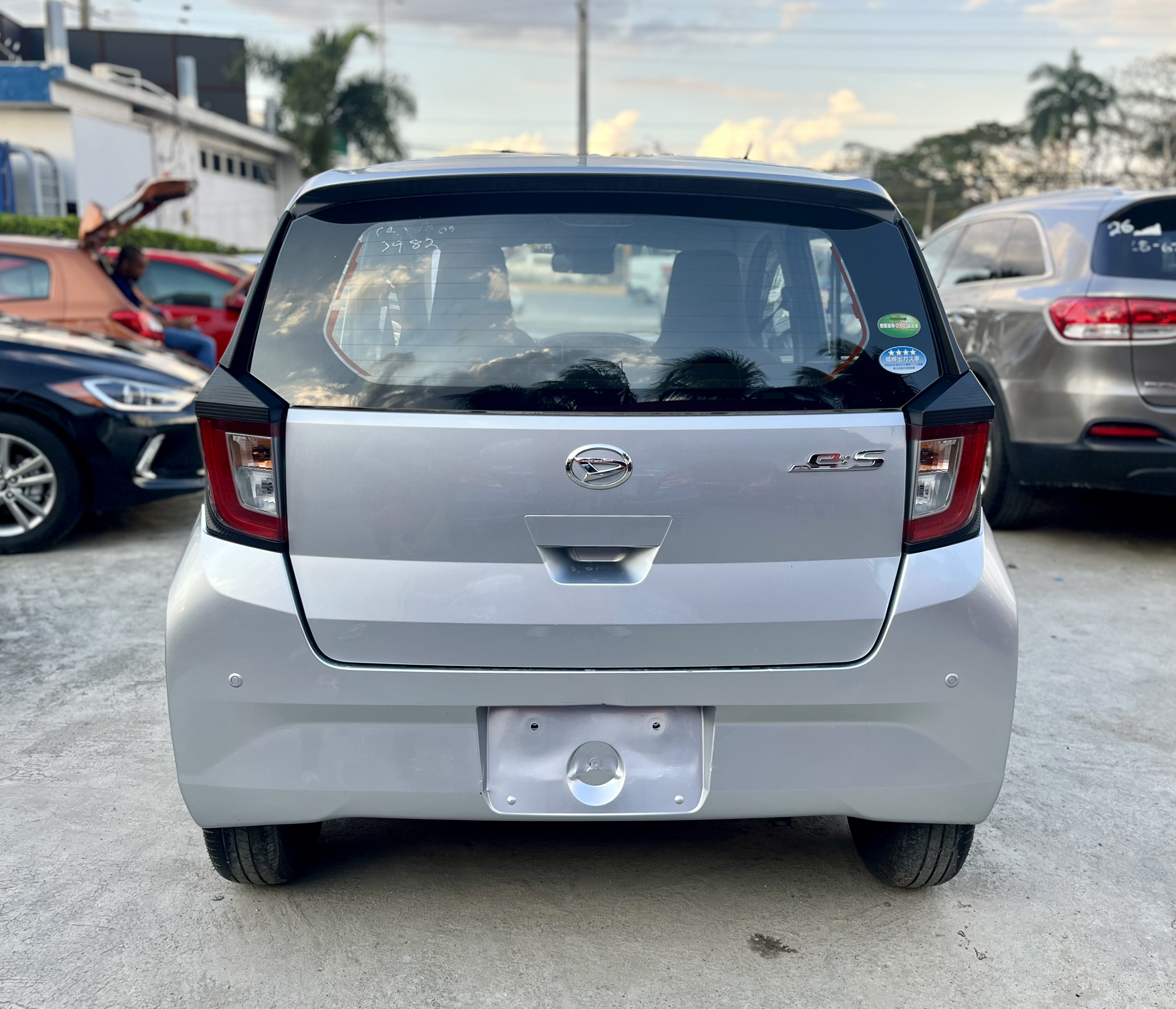 carros - Daihatsu Mira 2020  4