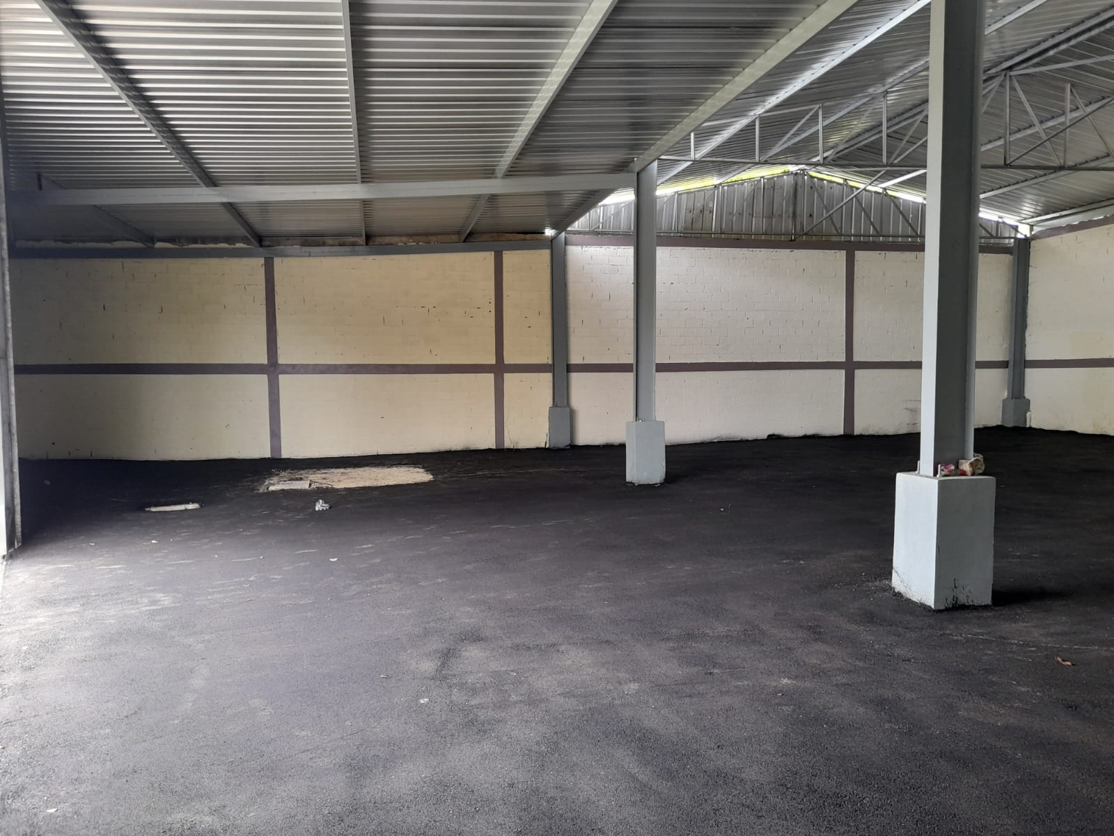 oficinas y locales comerciales - vendo o Alquilo Nave Ens Ozama 4