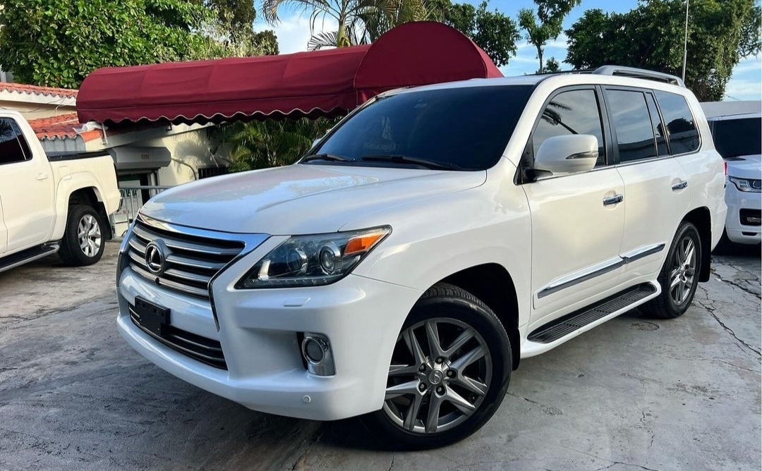 jeepetas y camionetas - 2013 Lexus LX 570