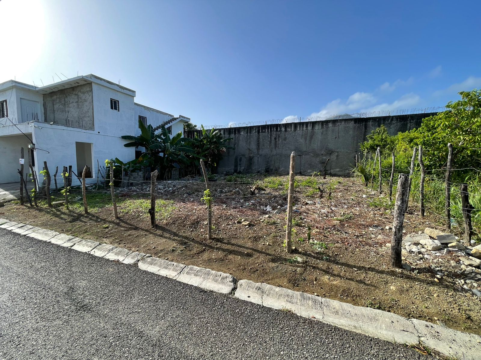 solares y terrenos - SOLAR DE VENTA EN PUERTO PLATA 4