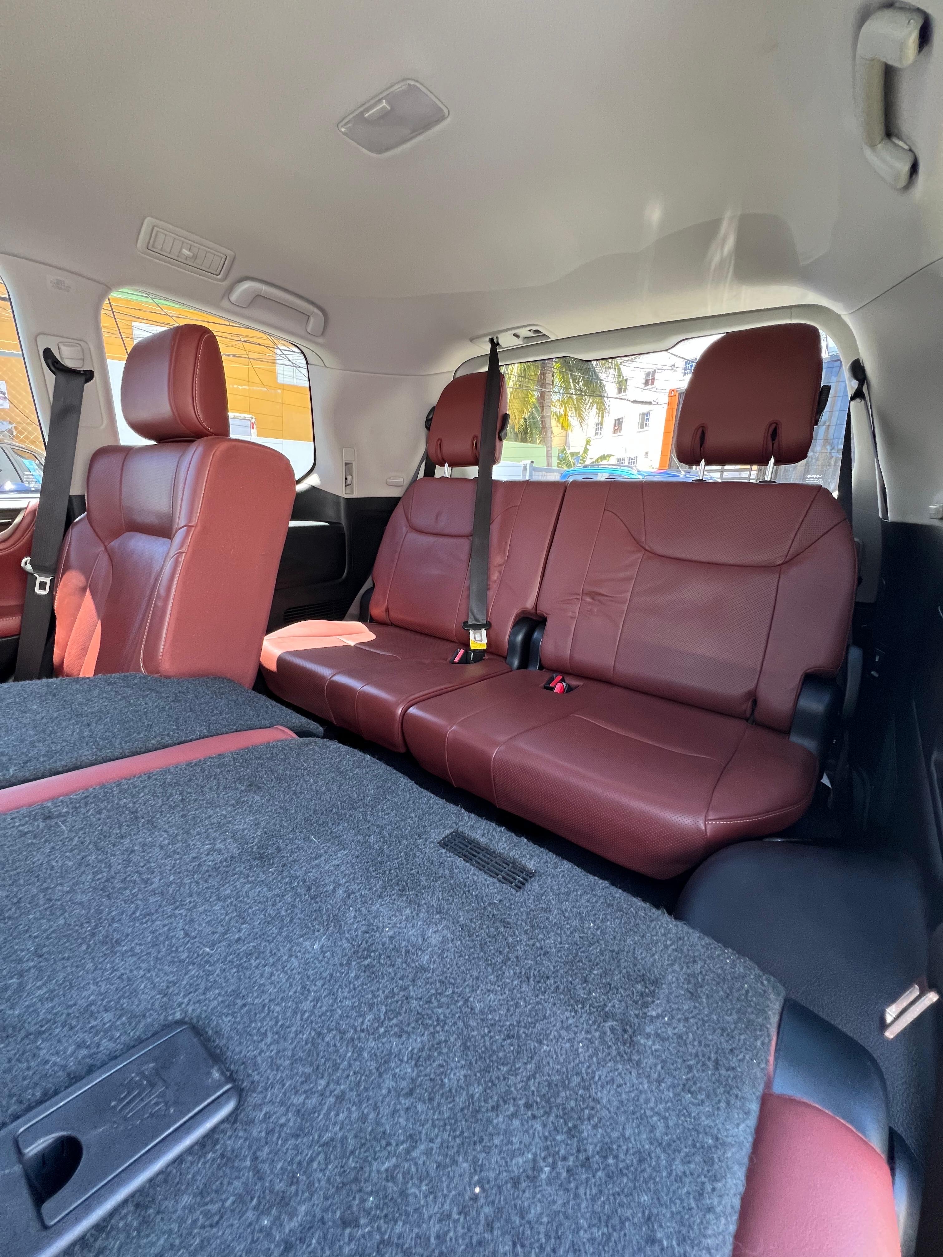 jeepetas y camionetas - Lexus LX570 2016 Unico Duelo / Clean carfax  8