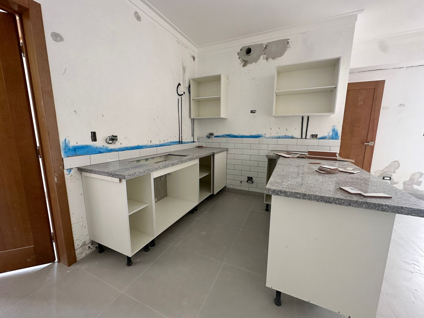 apartamentos - Vendo Mirador Norte, piso 4. 3 habitaciones con su baño 1