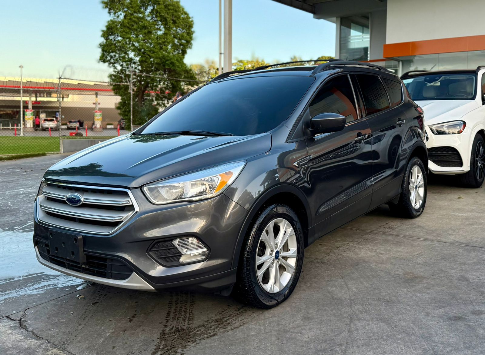 jeepetas y camionetas - Ford escape SE 2018