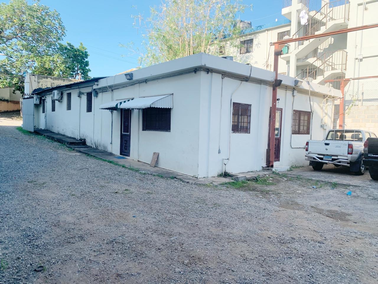 oficinas y locales comerciales - Propiedad en herrera en venta  1