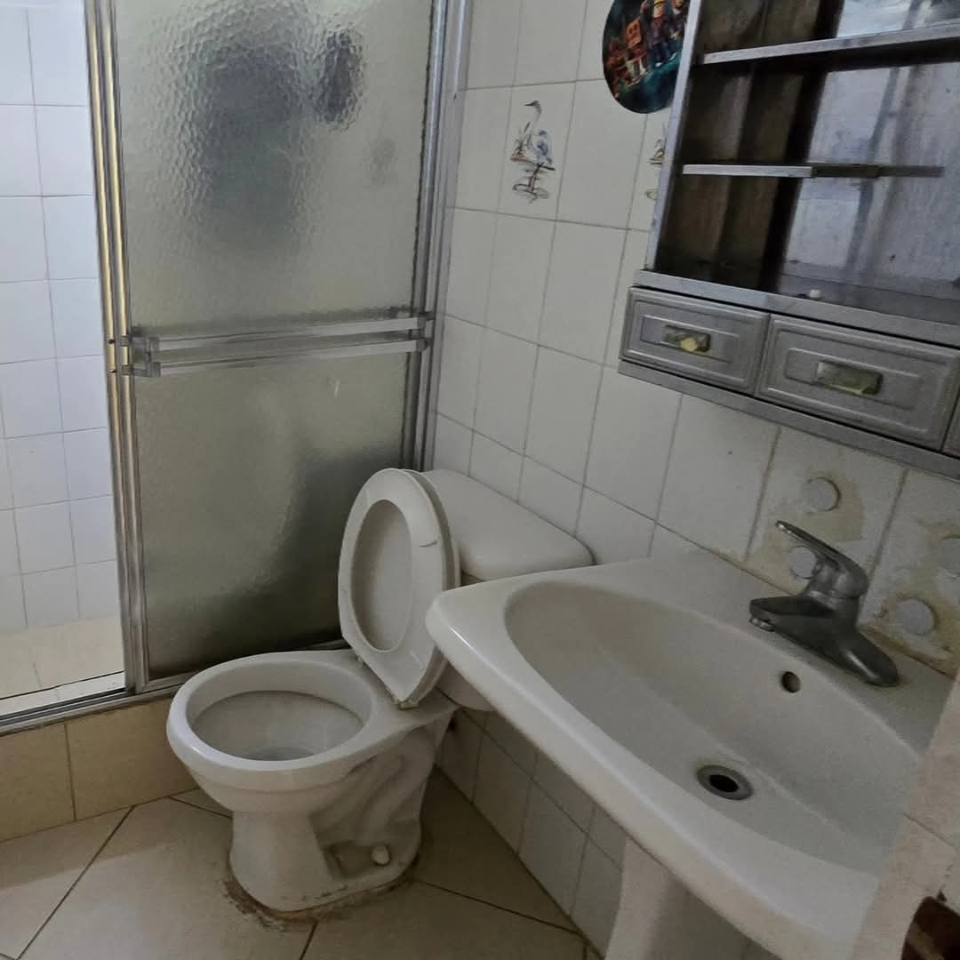 apartamentos - rento 2do piso villa olímpica frente al colegio génesis  7