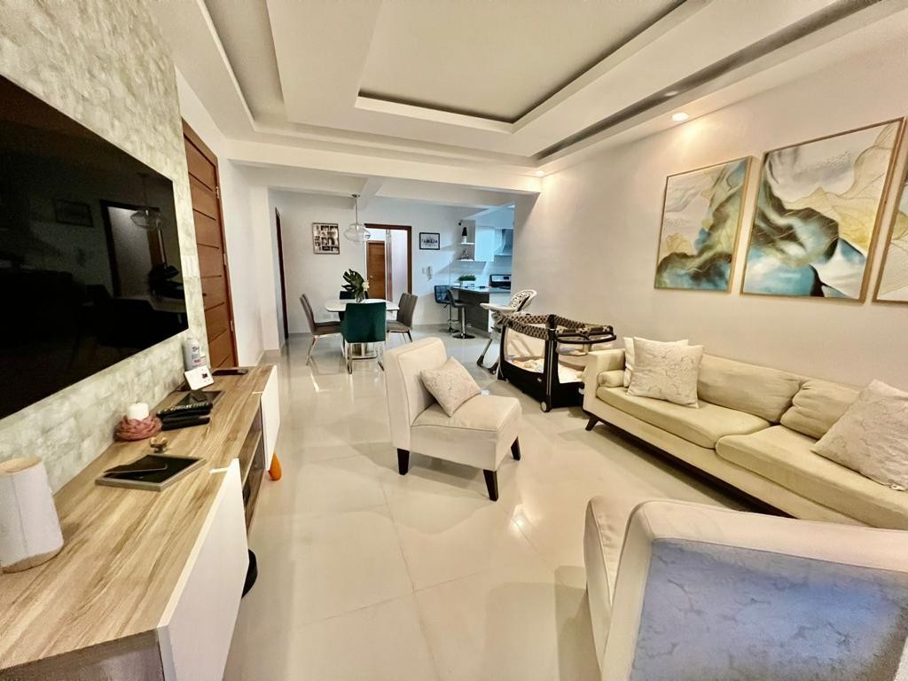 apartamentos - VENDO APARTAMENTO 📍BELLA VISTA💰RD$12,800,000.00
