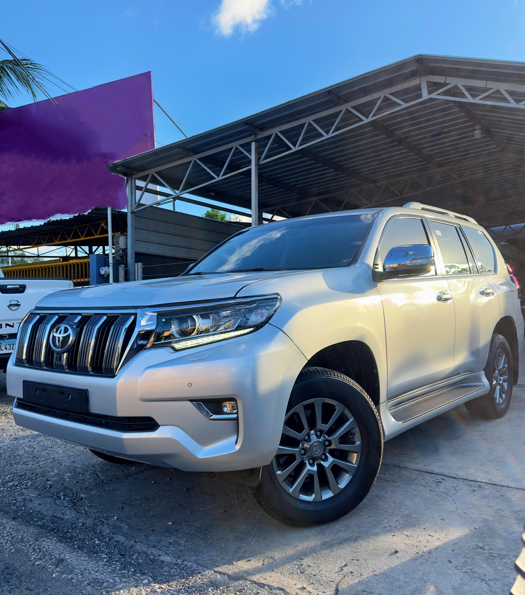 jeepetas y camionetas - Montate en esta super toyota Land cruiser VXL 2019 excelente condiciones 