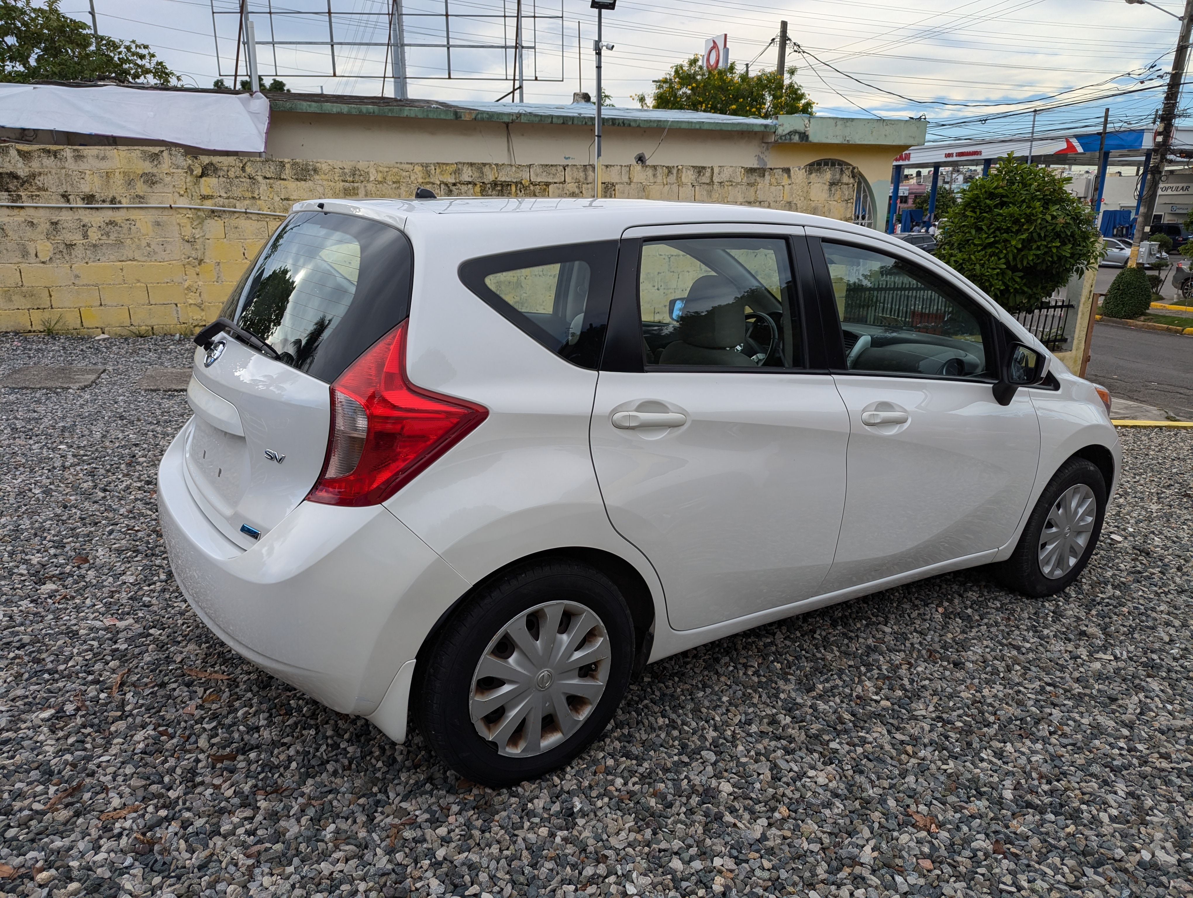 carros - Nissan Versa Note SV 2015 2