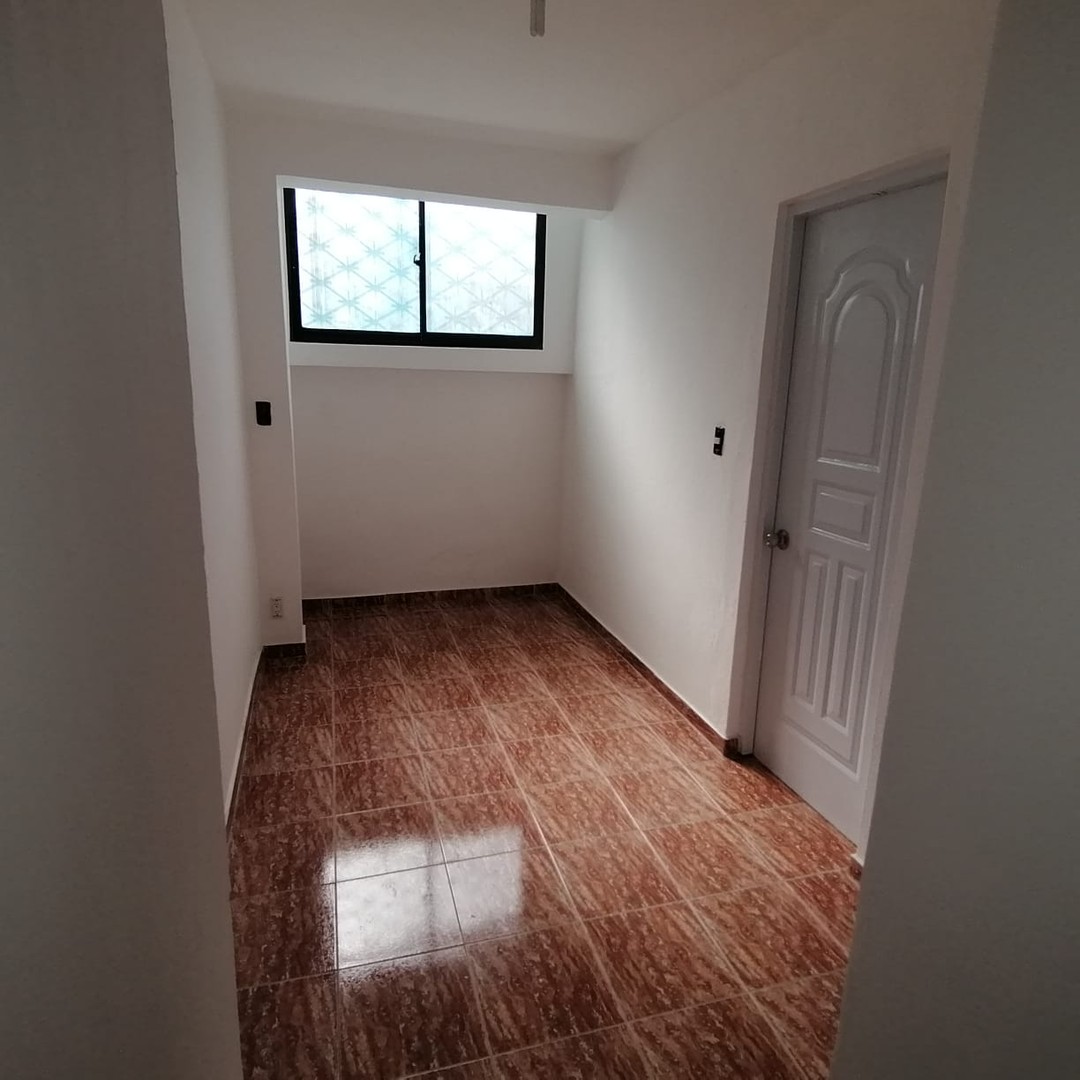 casas - VENDO EN ARROYO HONDO
CASA DE 3 NIVELES EXCELENTE OPORTUNIDAD 4