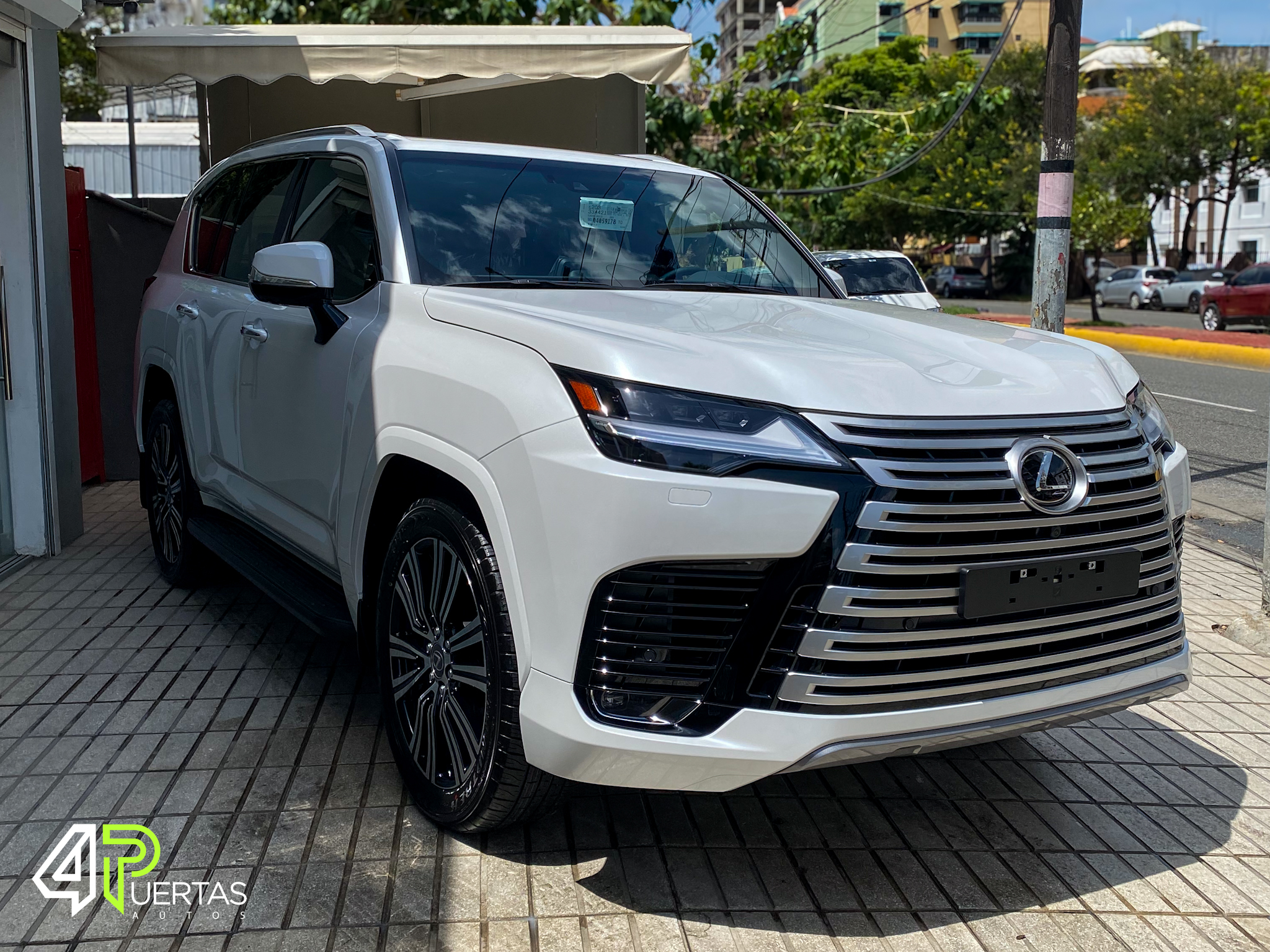 jeepetas y camionetas - LEXUS LX600 URBAN 4