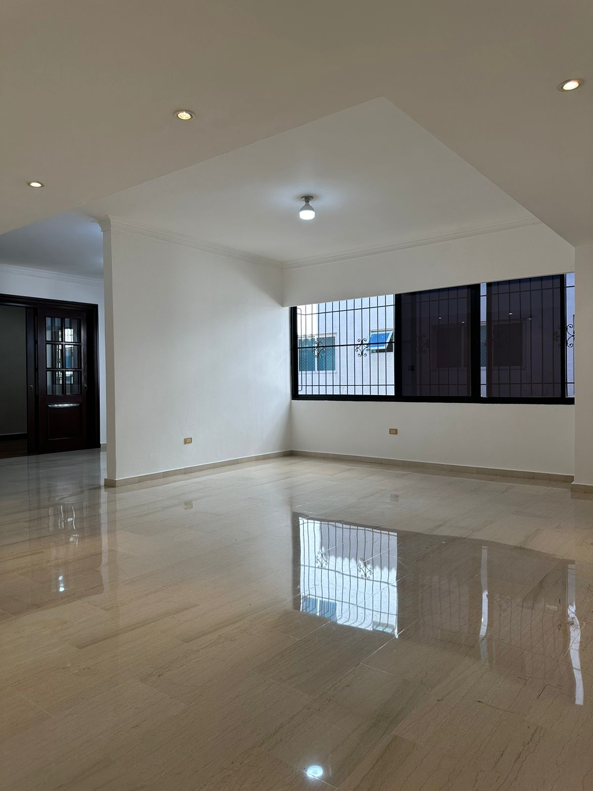 apartamentos - Apartamento en Venta en Av. Winston Churchill  2