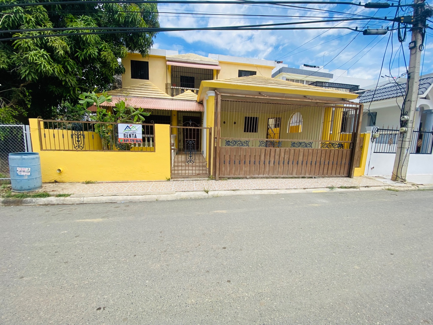 casas - CASA EN RENTA EN SANTIAGO DE LOS CABALLEROS PRÓXIMO A VISTA DE CERRO ALTO