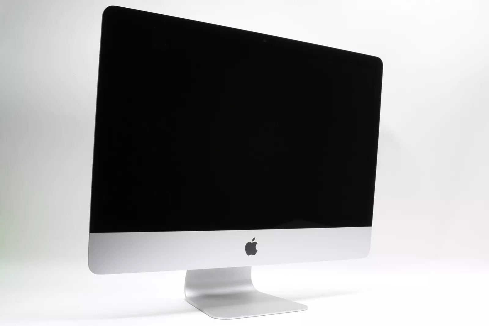 computadoras y laptops - Computadora Imac Retina 4k 2017 Core i5 7ma Gen / 8GB RAM / 256 SSD/ 21.5 PLG  1