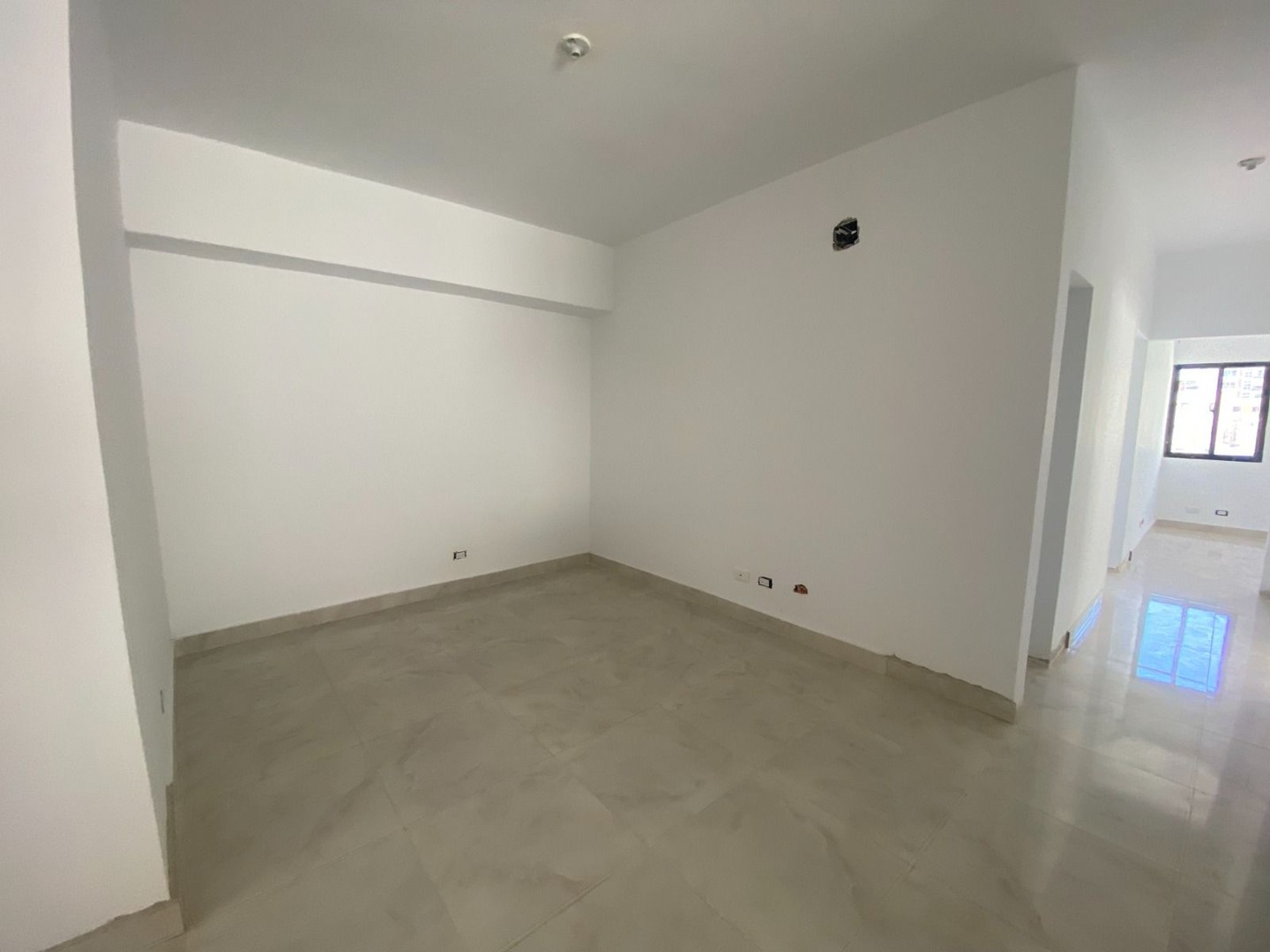 apartamentos - Renacimiento de 3 habitaciones 2.5 banos 2 parqueos balcon  1