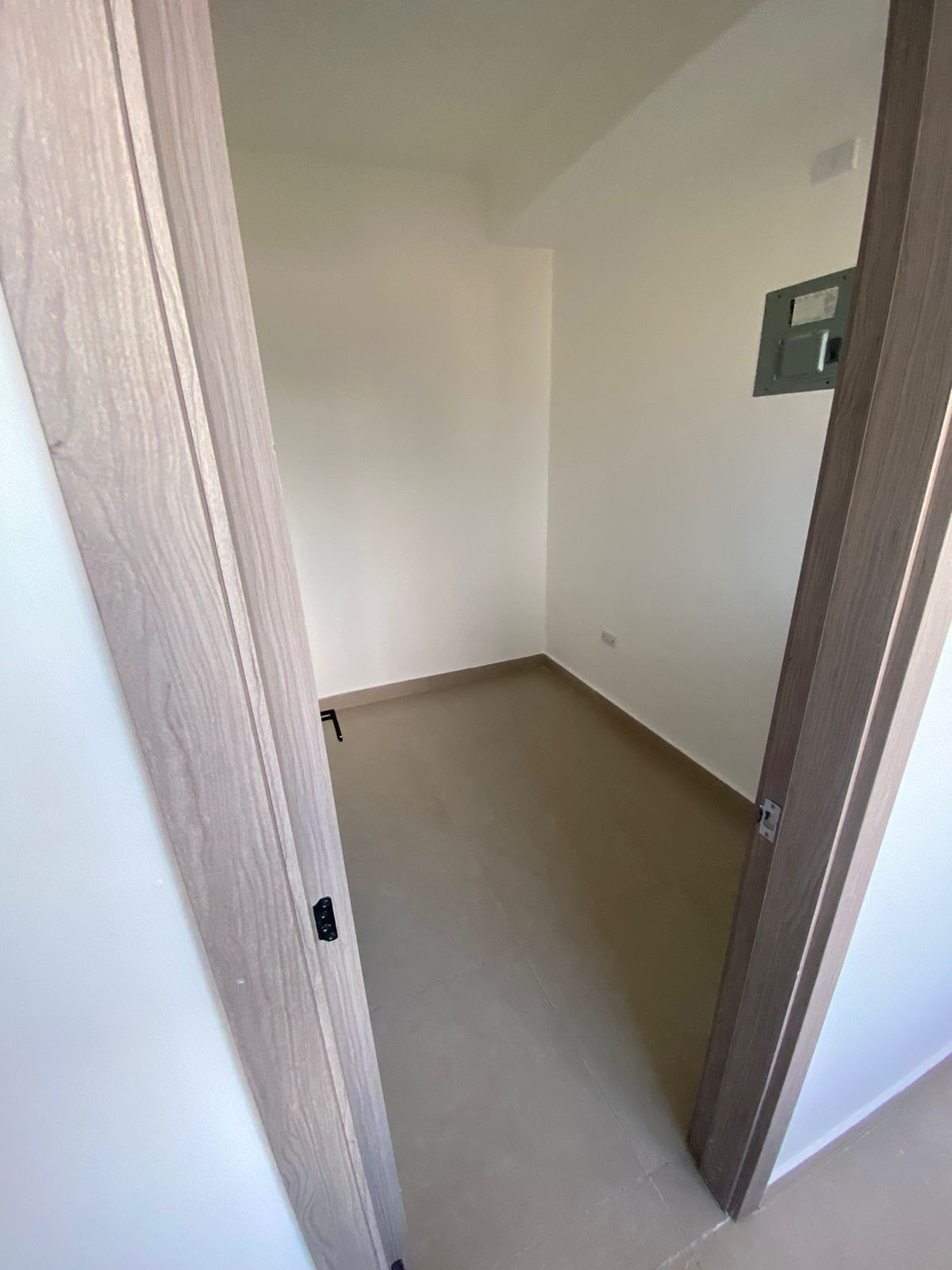 apartamentos - Vendo apartamento list para entrega en bella vista 4
