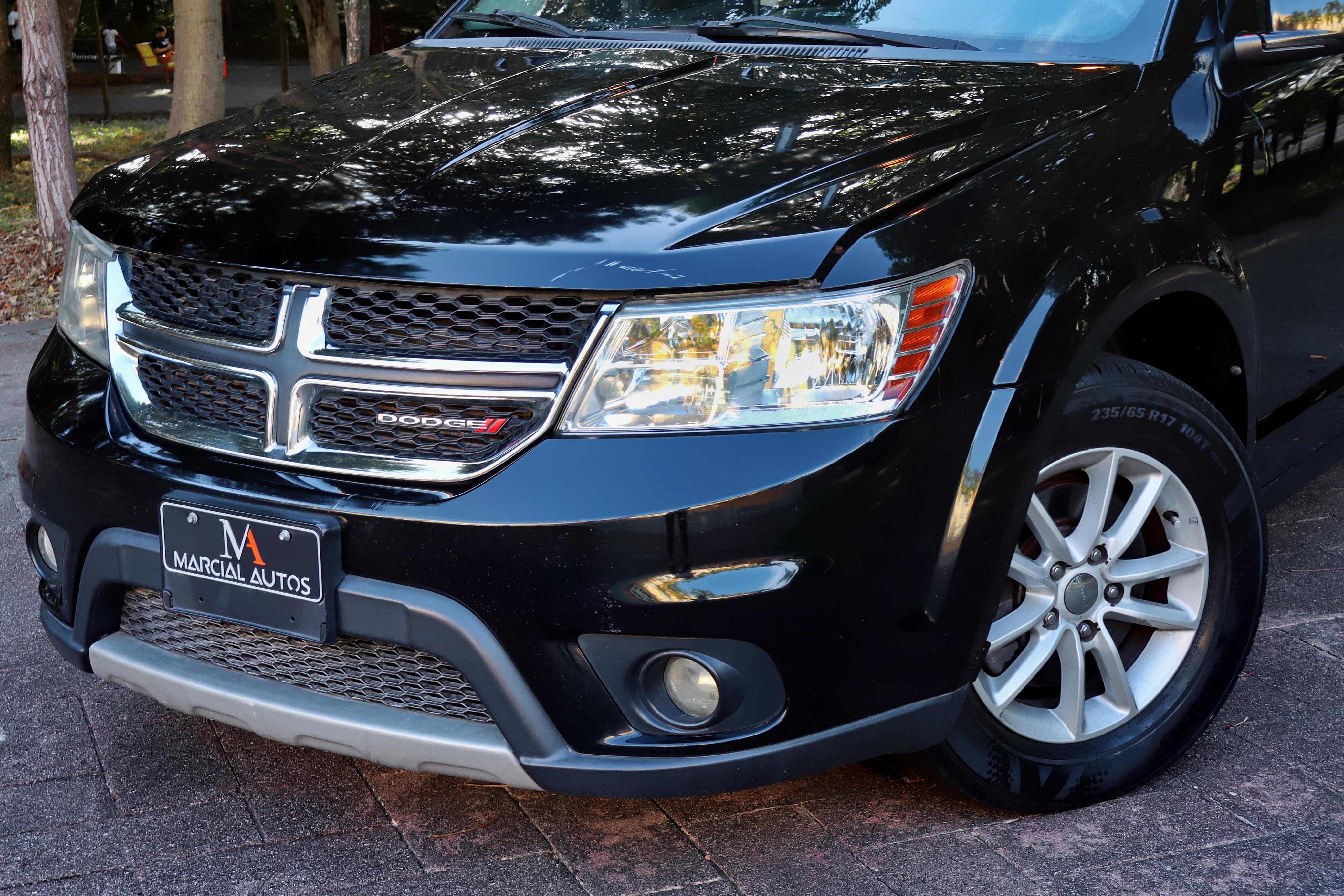 jeepetas y camionetas - Verla es comprarla ven conocela dodge Journey SXT 2016 excelente condiciones  3