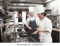 candidatos - BUSCAMOS PERSONAL DE PRODUCCIÓN Y CONSERJE PARA RESTAURANTE 