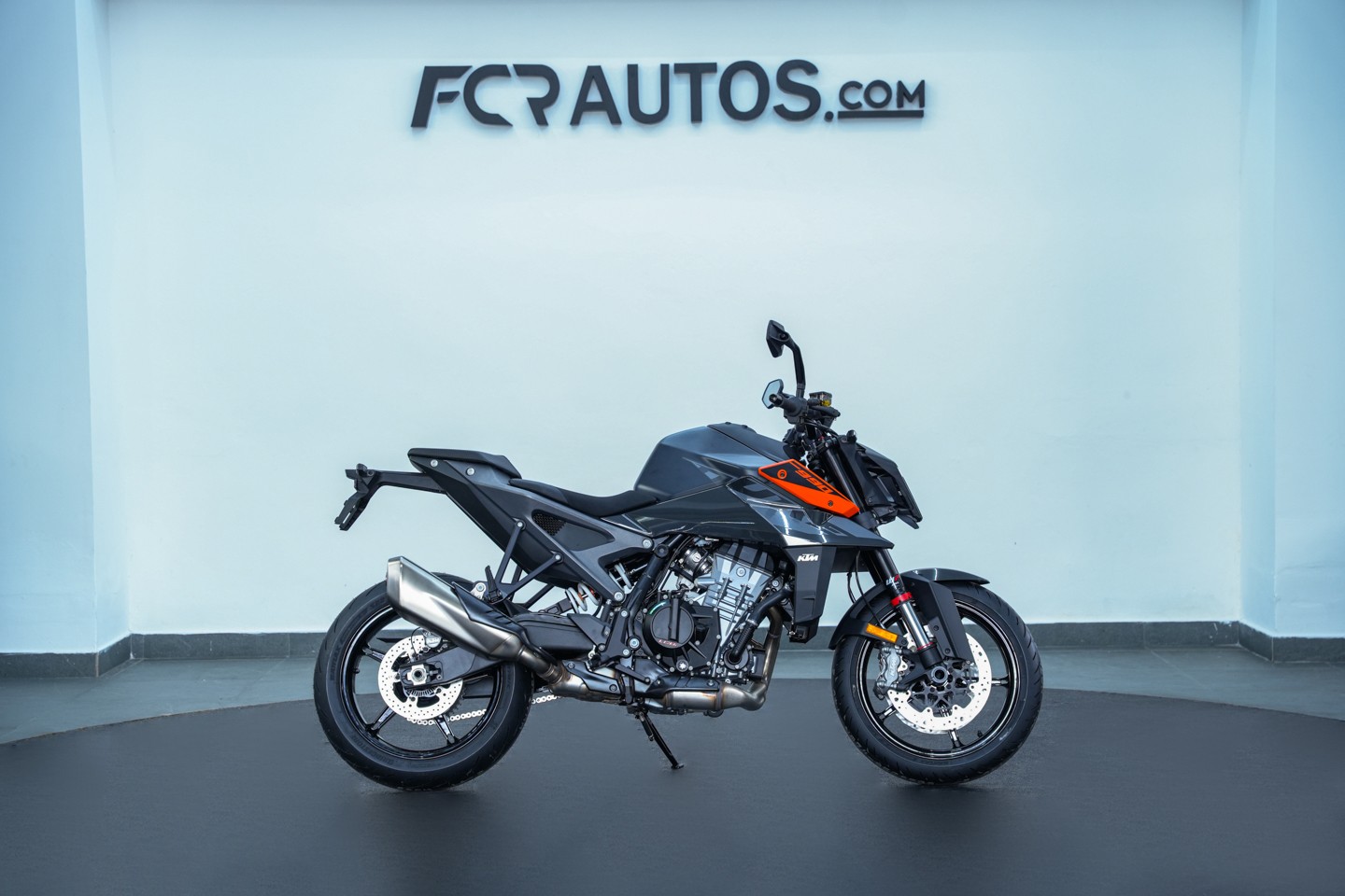 motores y pasolas - KTM 990 DUKE 2024 3