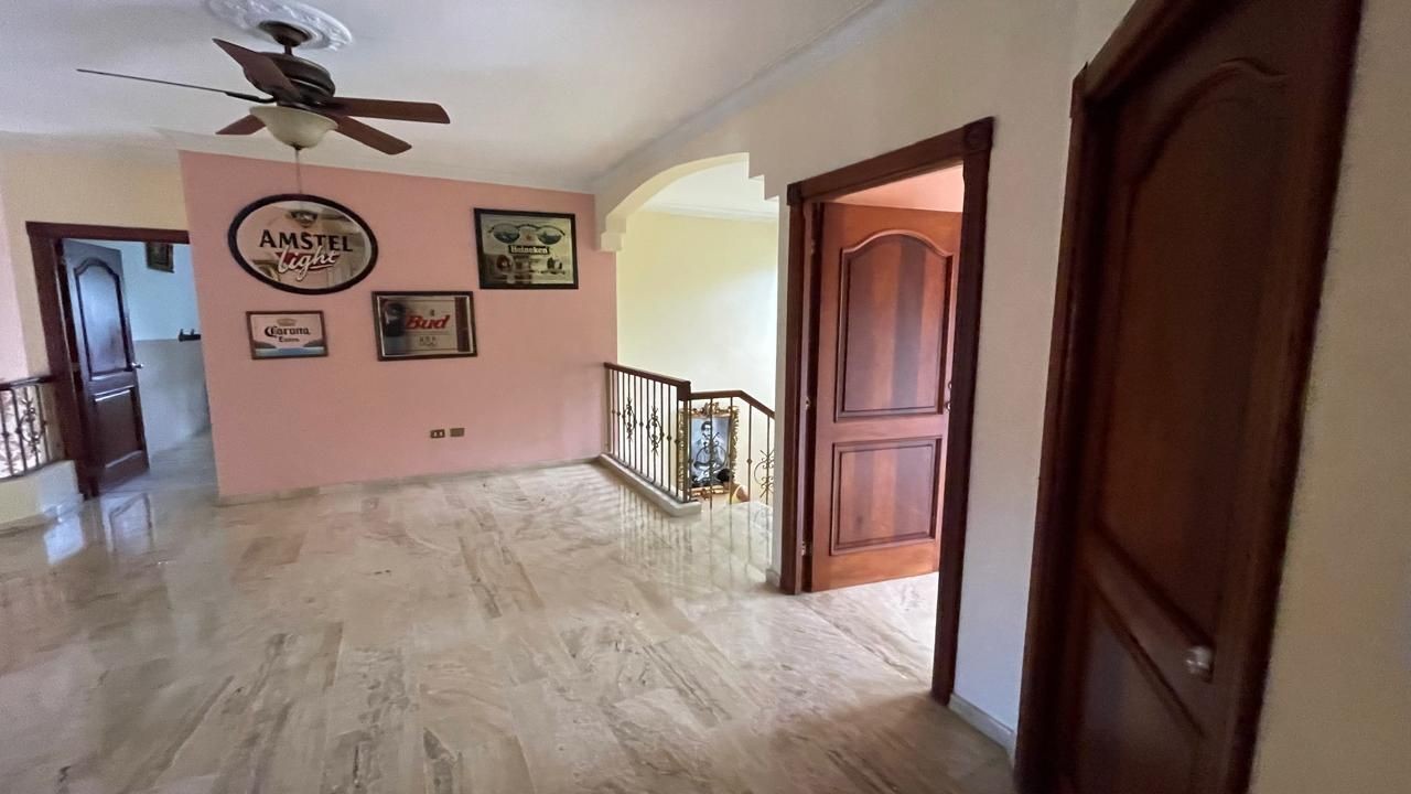 casas - Vendo casa hermosa en Altos de Arroyo Hondo III  2