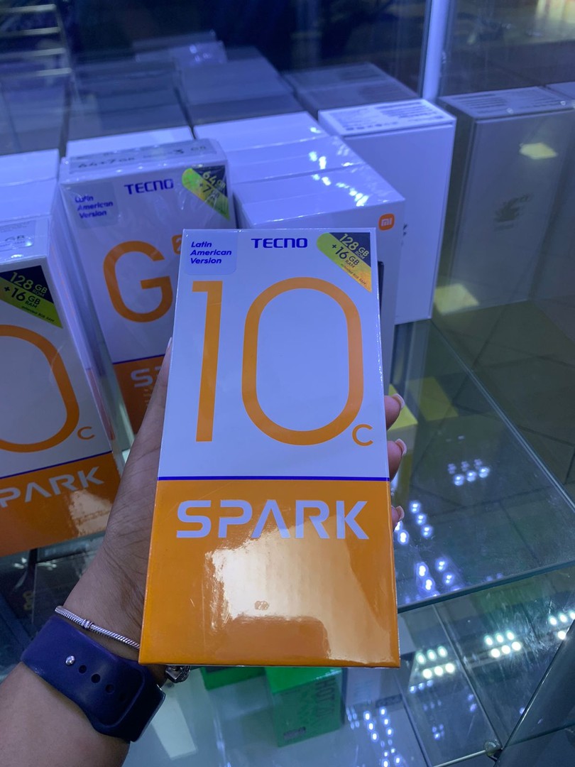 celulares y tabletas - Tecno Spark 10C 128GB 16 RAM NUEVO 
