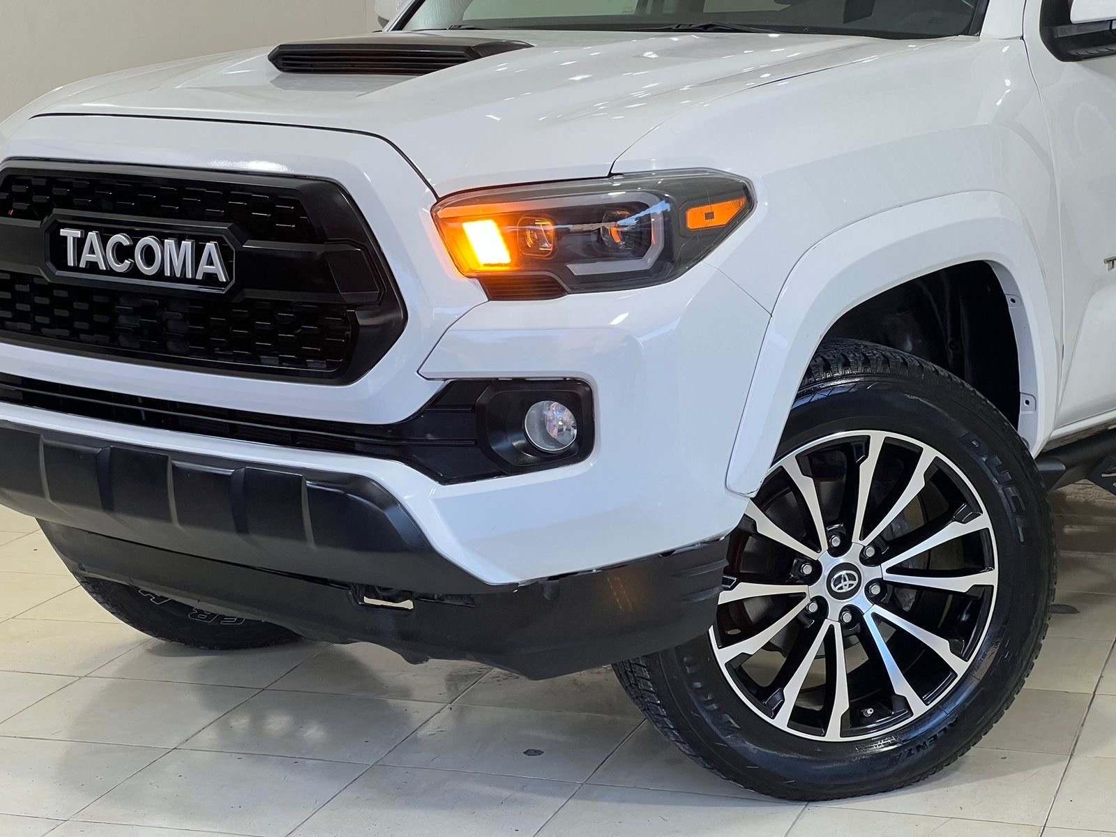 jeepetas y camionetas - TOYOTA TACOMA SR5 4X4 AÑO 2020 RECIEN IMPORTADA 2