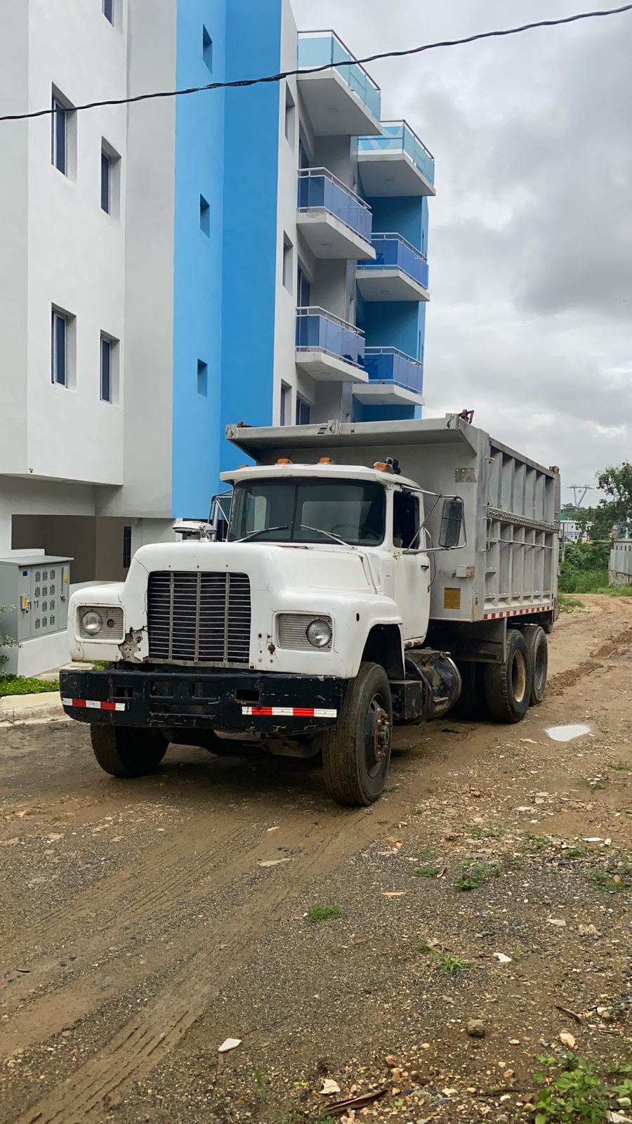 camiones y vehiculos pesados - Camion Mack R600 del 89 3