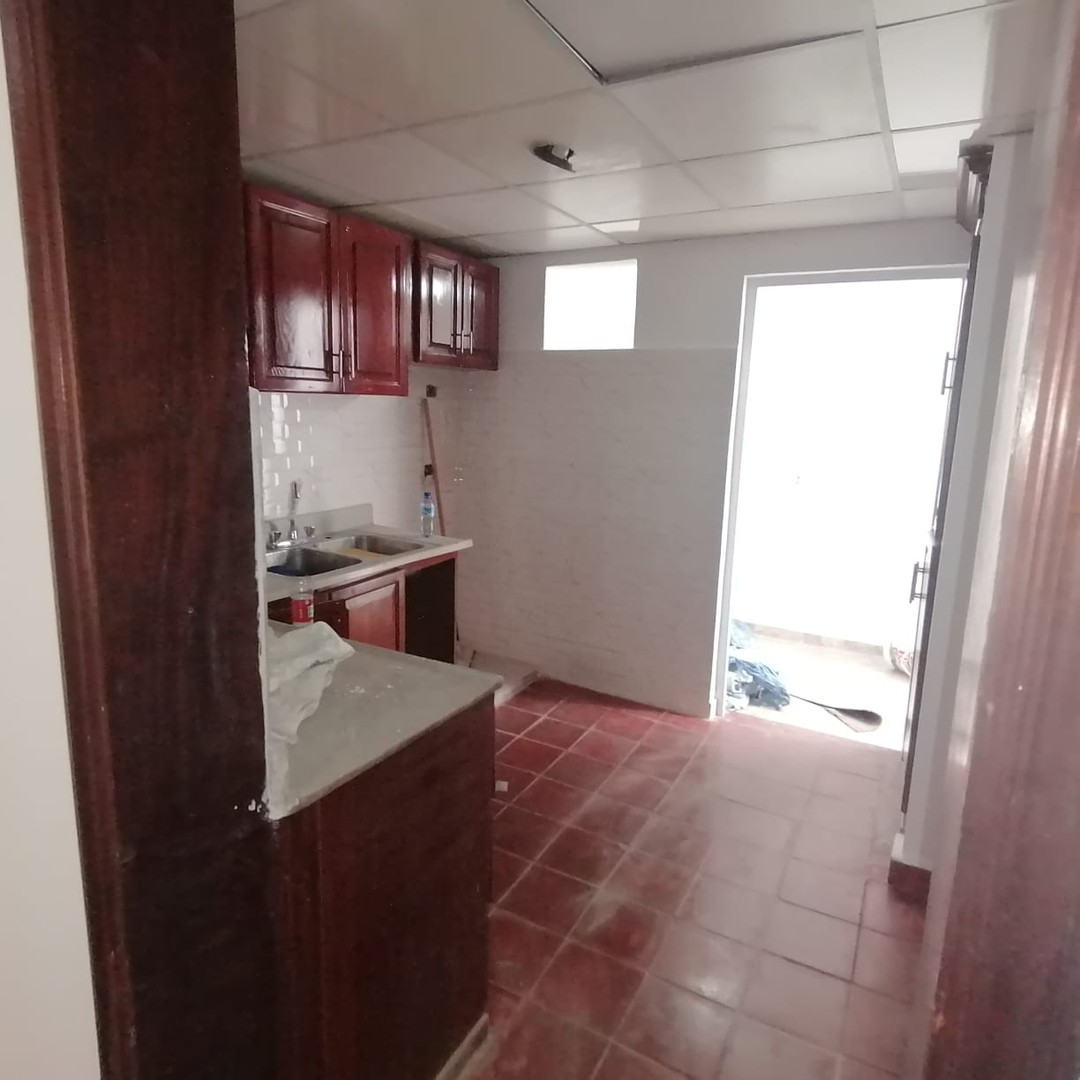 casas - VENDO EN ARROYO HONDO
CASA DE 3 NIVELES EXCELENTE OPORTUNIDAD 6