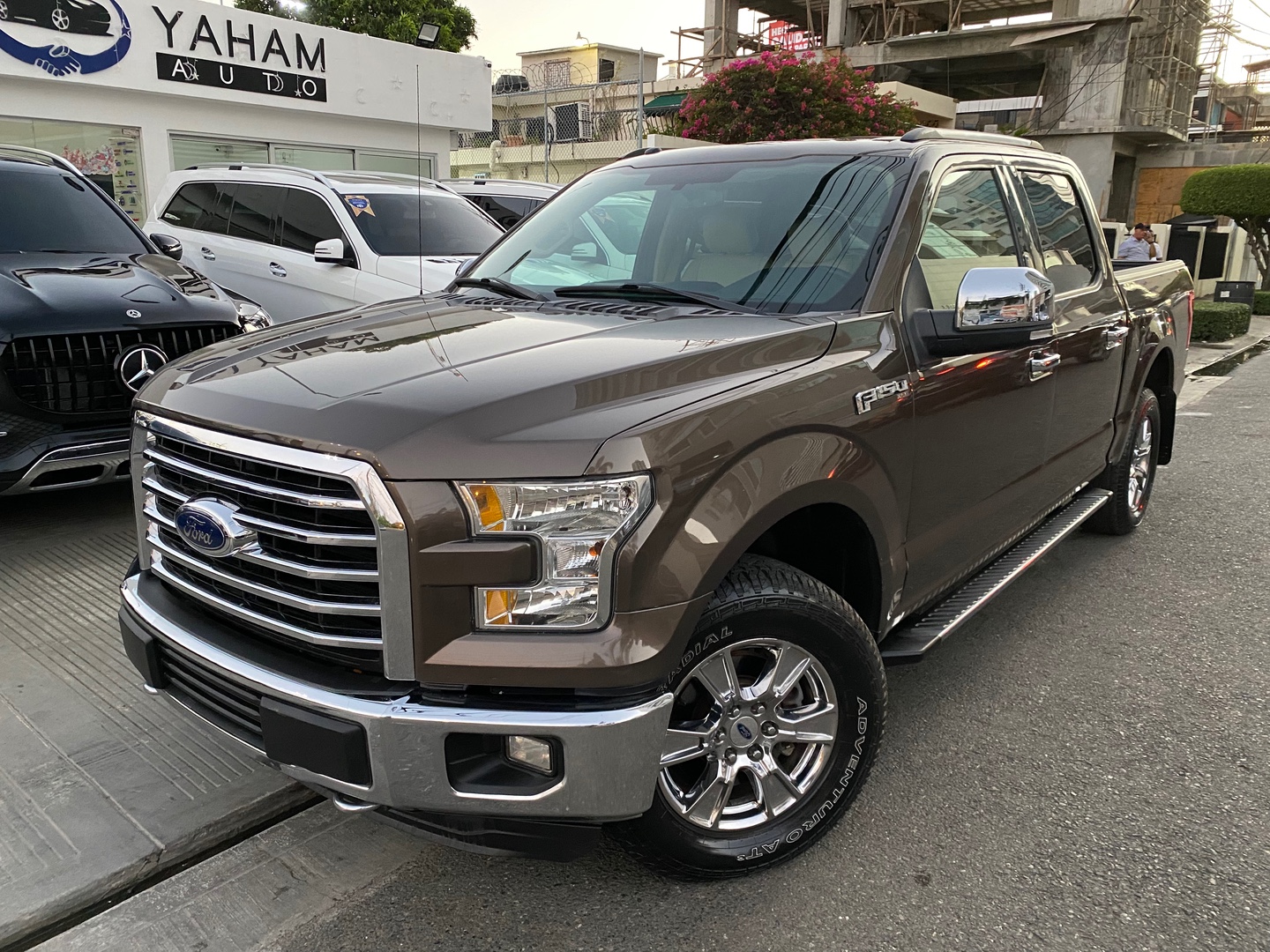 jeepetas y camionetas - Ford F-150 XLT 2015