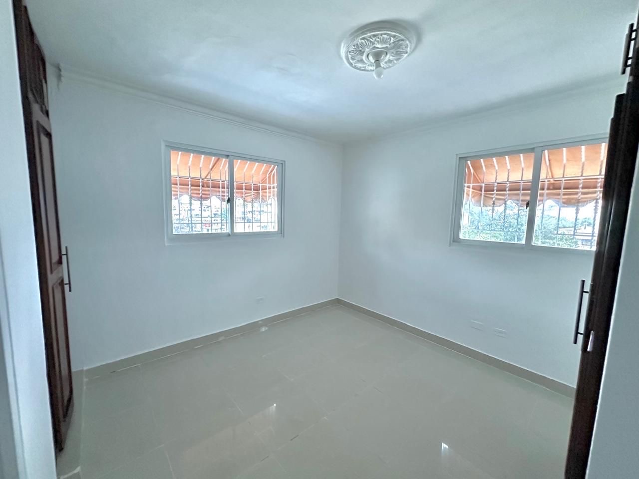 apartamentos - venta de apartamento de 126mts en Alma Rosa primera Santo Domingo este 4to piso  2