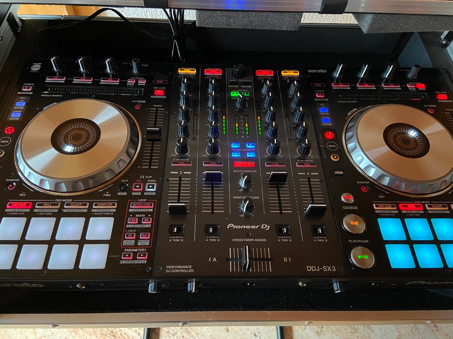 instrumentos musicales - Consola Platos Mixer Controladora Pioneer DDJ SERATO retina factory clean maxpro 7