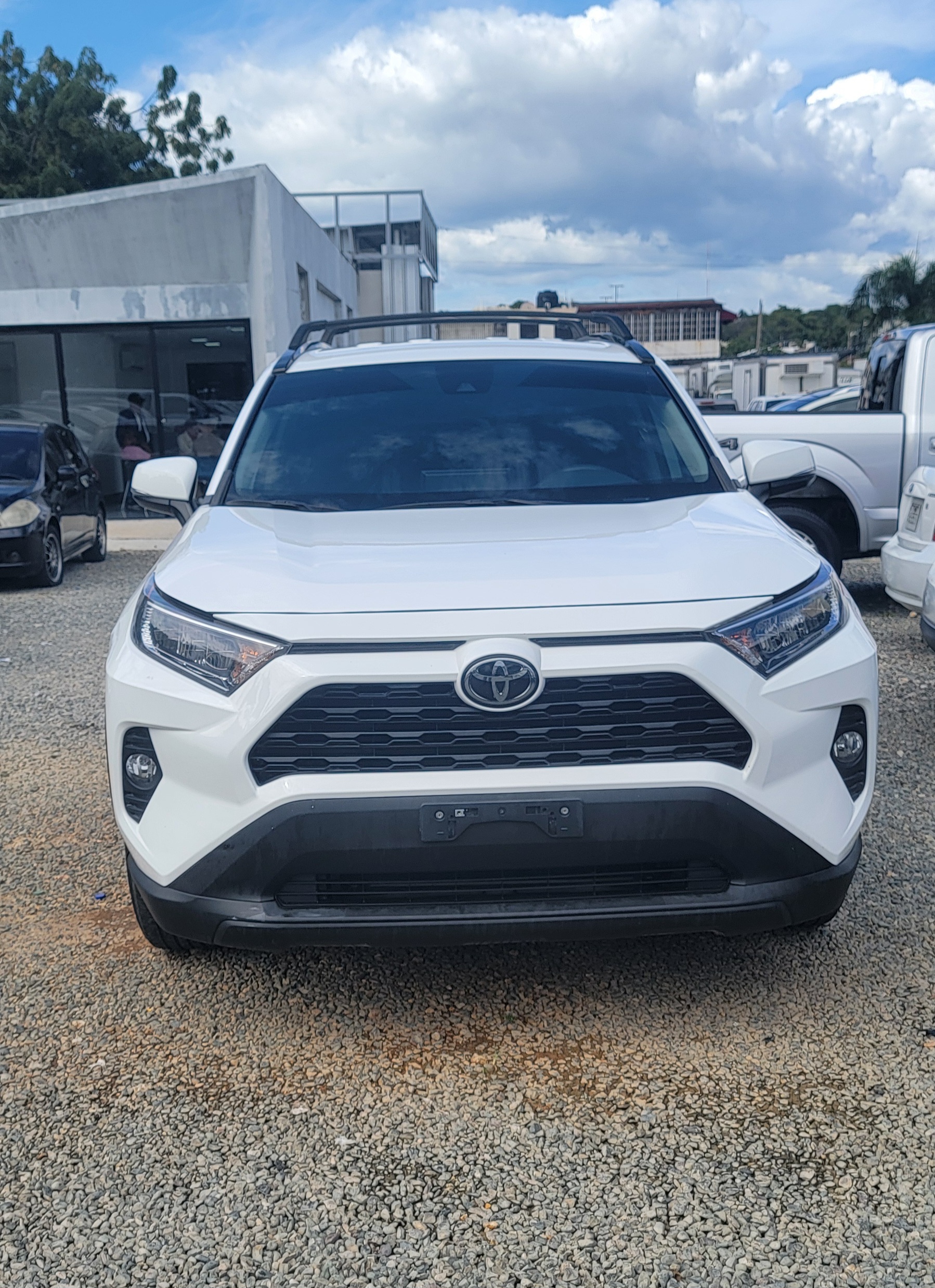 jeepetas y camionetas - TOYOTA RAV4 XLE 2021 9